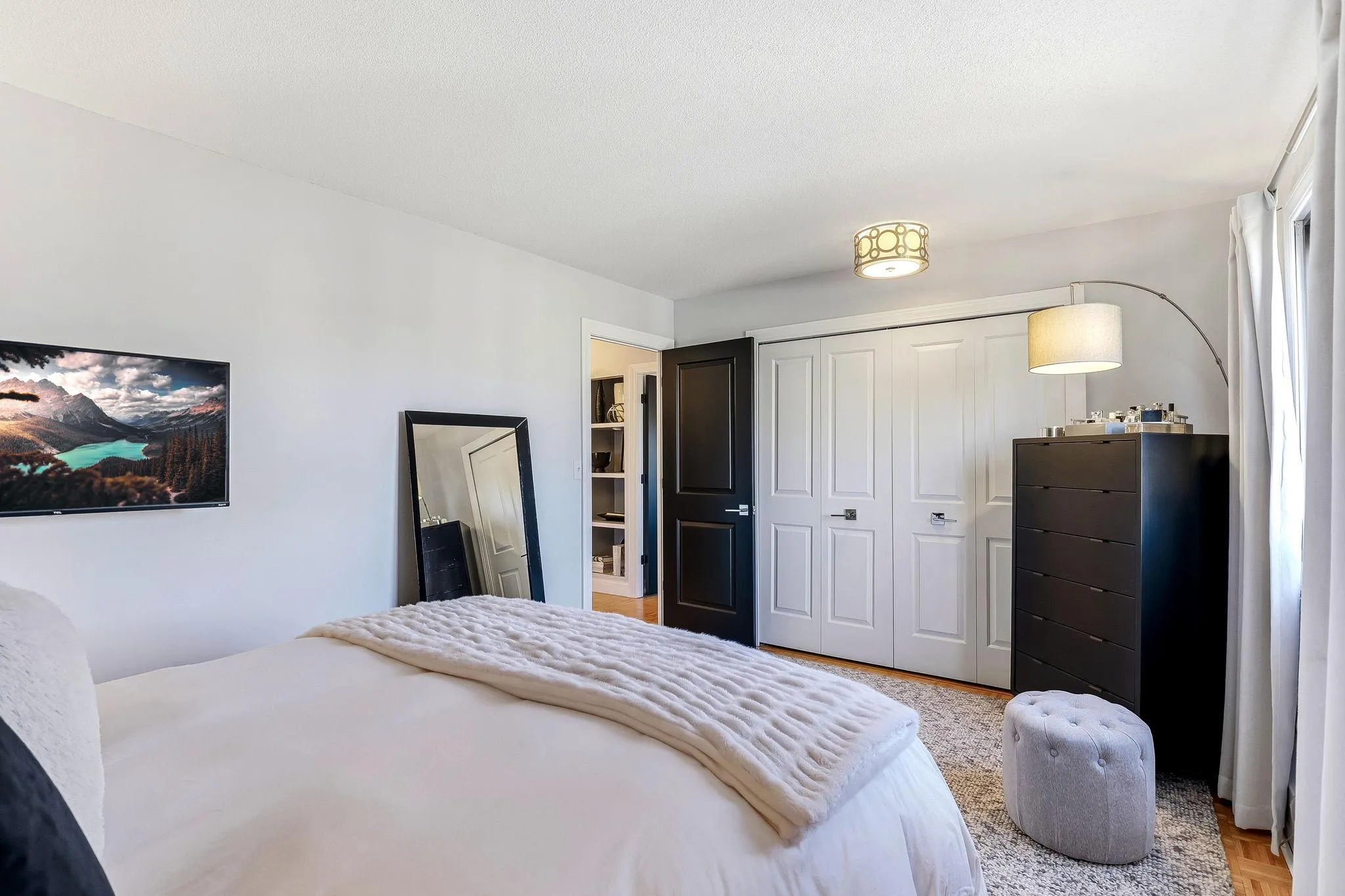 Photo 16 of 410 Groveland Avenue Unit 902