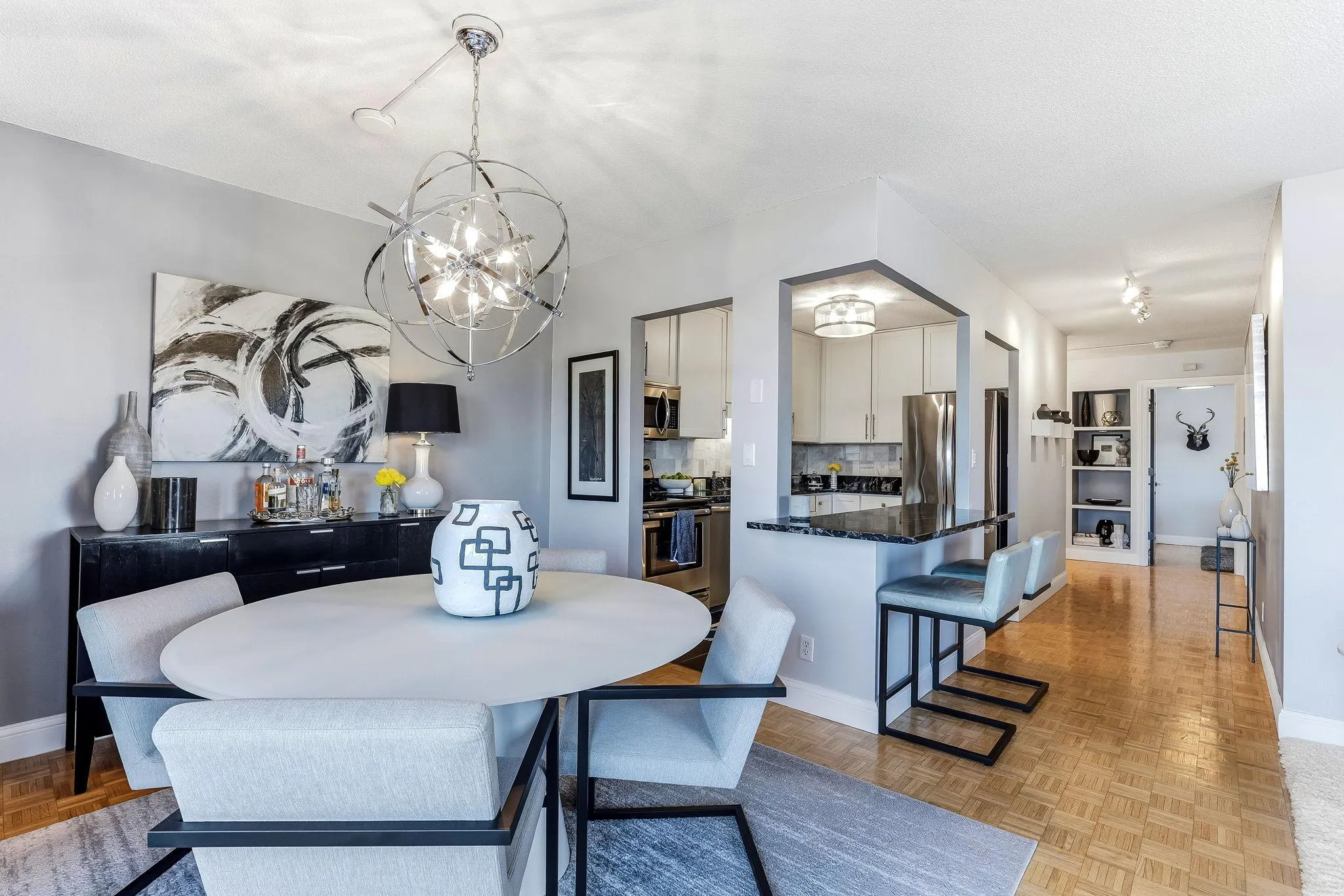 Photo 9 of 410 Groveland Avenue Unit 902