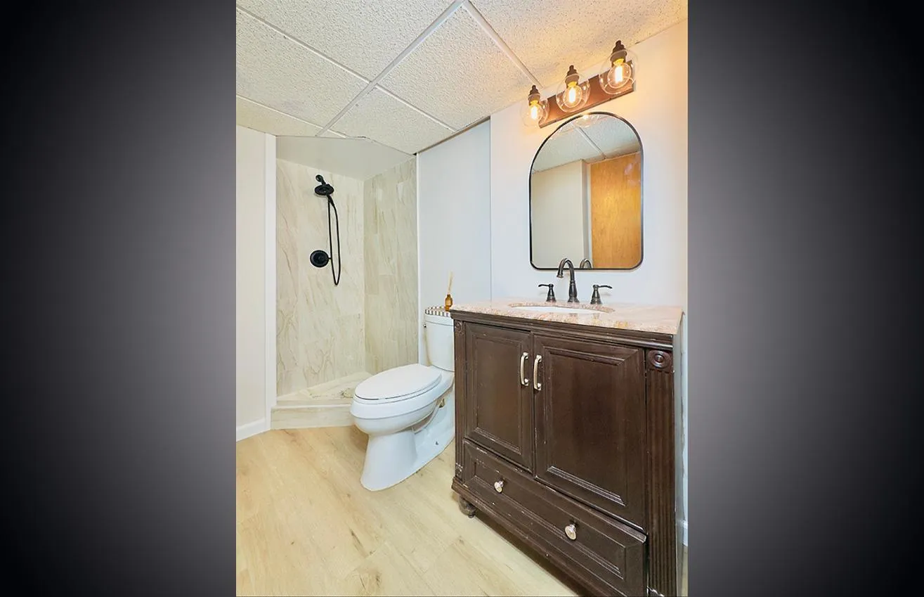 Photo 20 of 5611 6th Ne Street