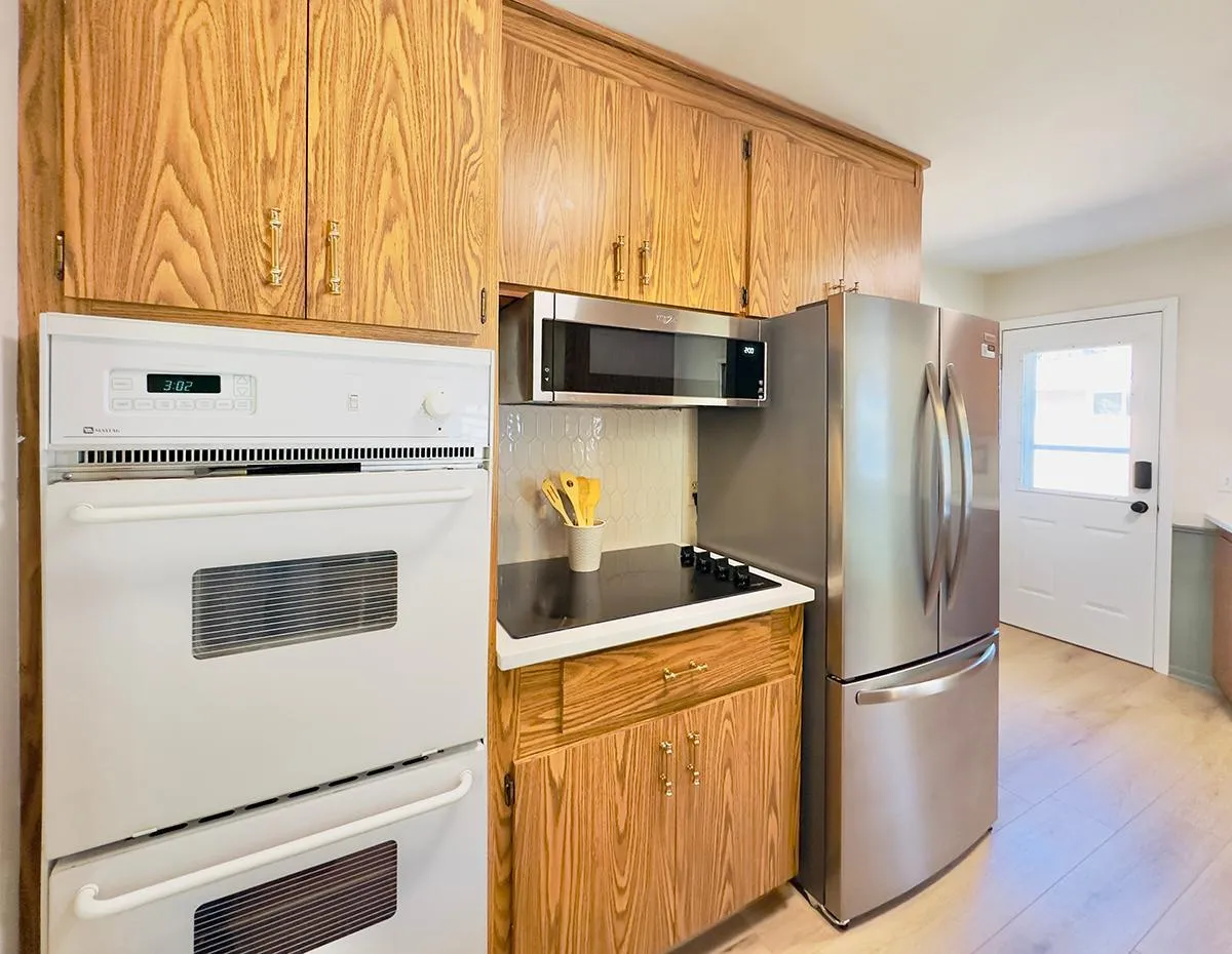 Photo 9 of 5611 6th Ne Street