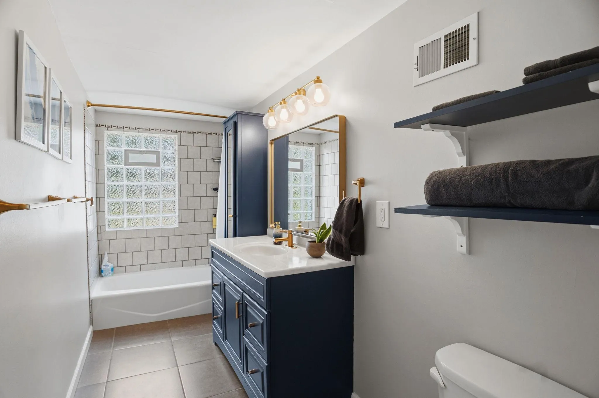 Photo 6 of 8841 Nicollet S Avenue