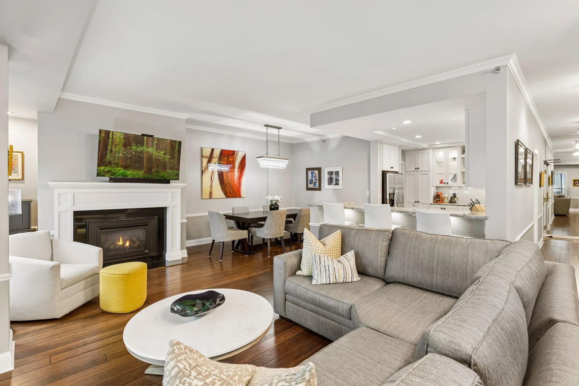 Photo 9 of 1235 Yale Place Unit 1307
