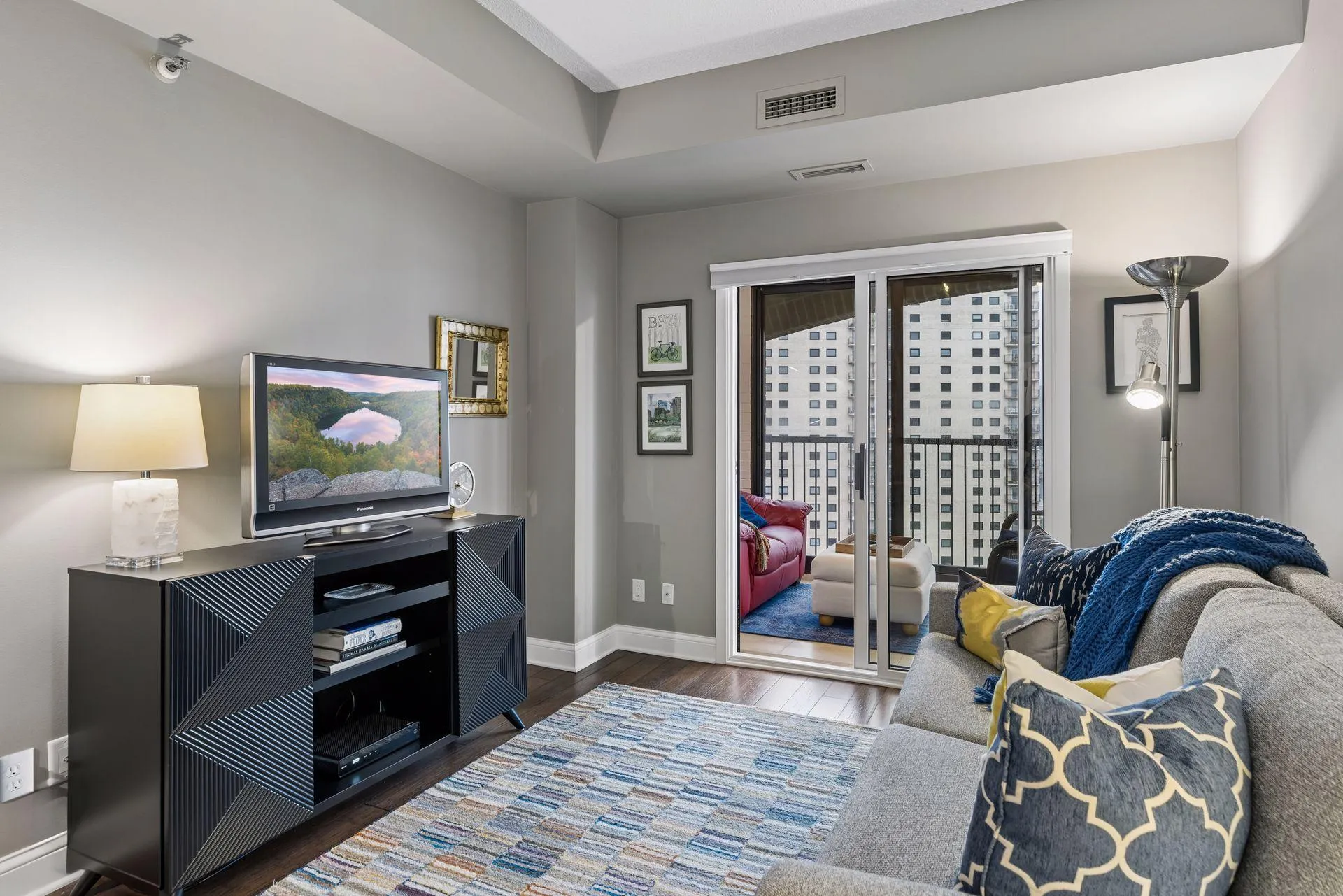 Photo 16 of 1235 Yale Place Unit 1307