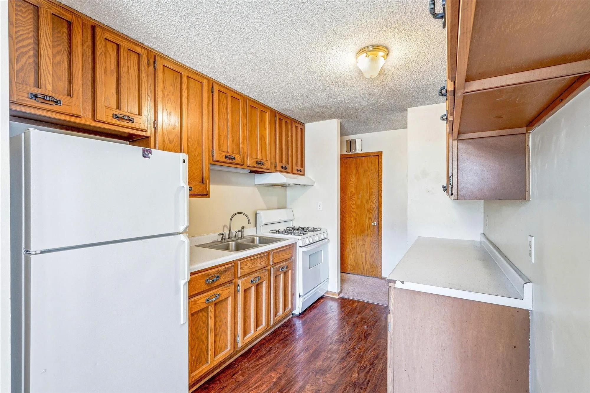 Photo 10 of 711 5th Se Avenue