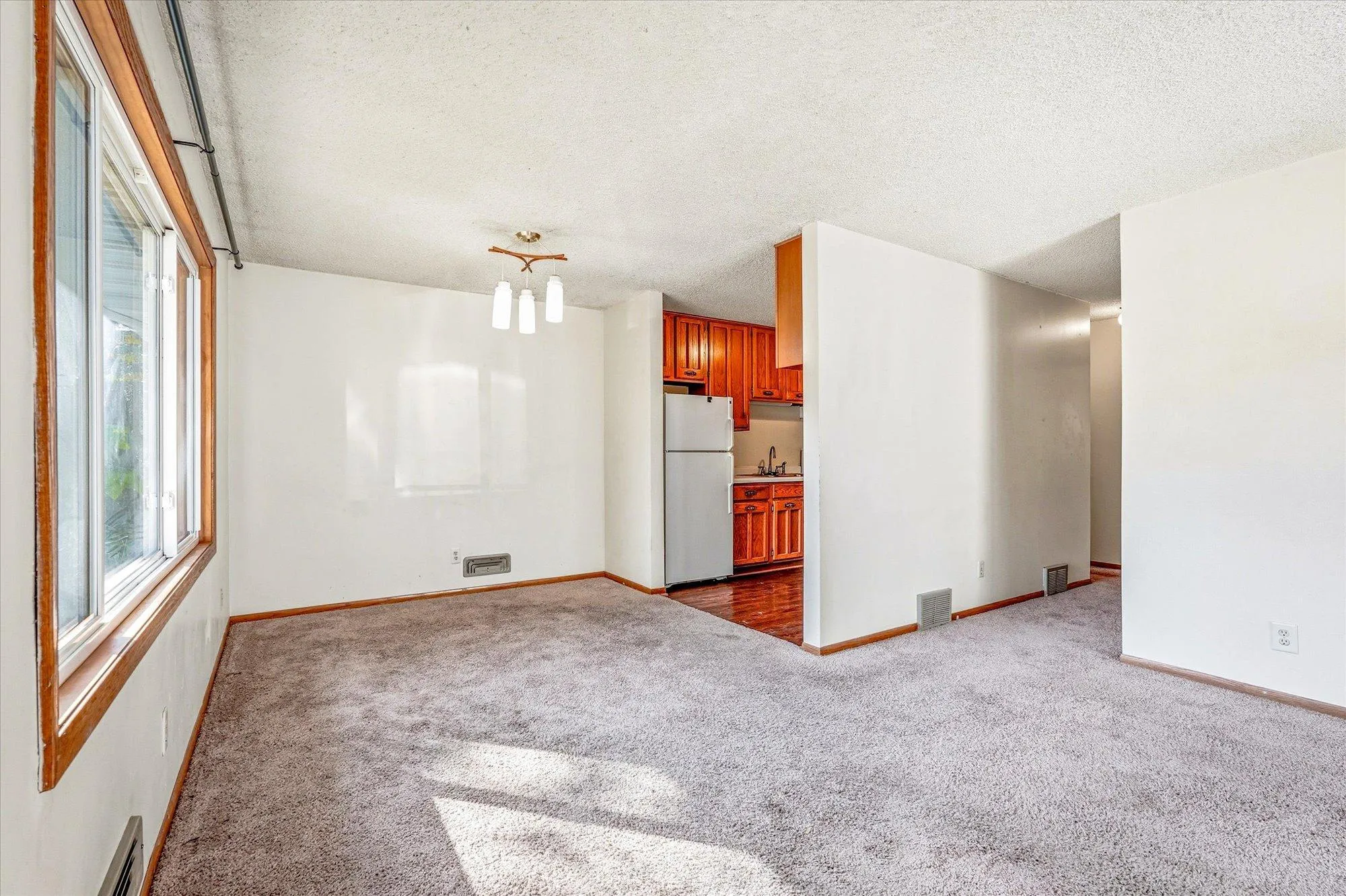 Photo 9 of 711 5th Se Avenue