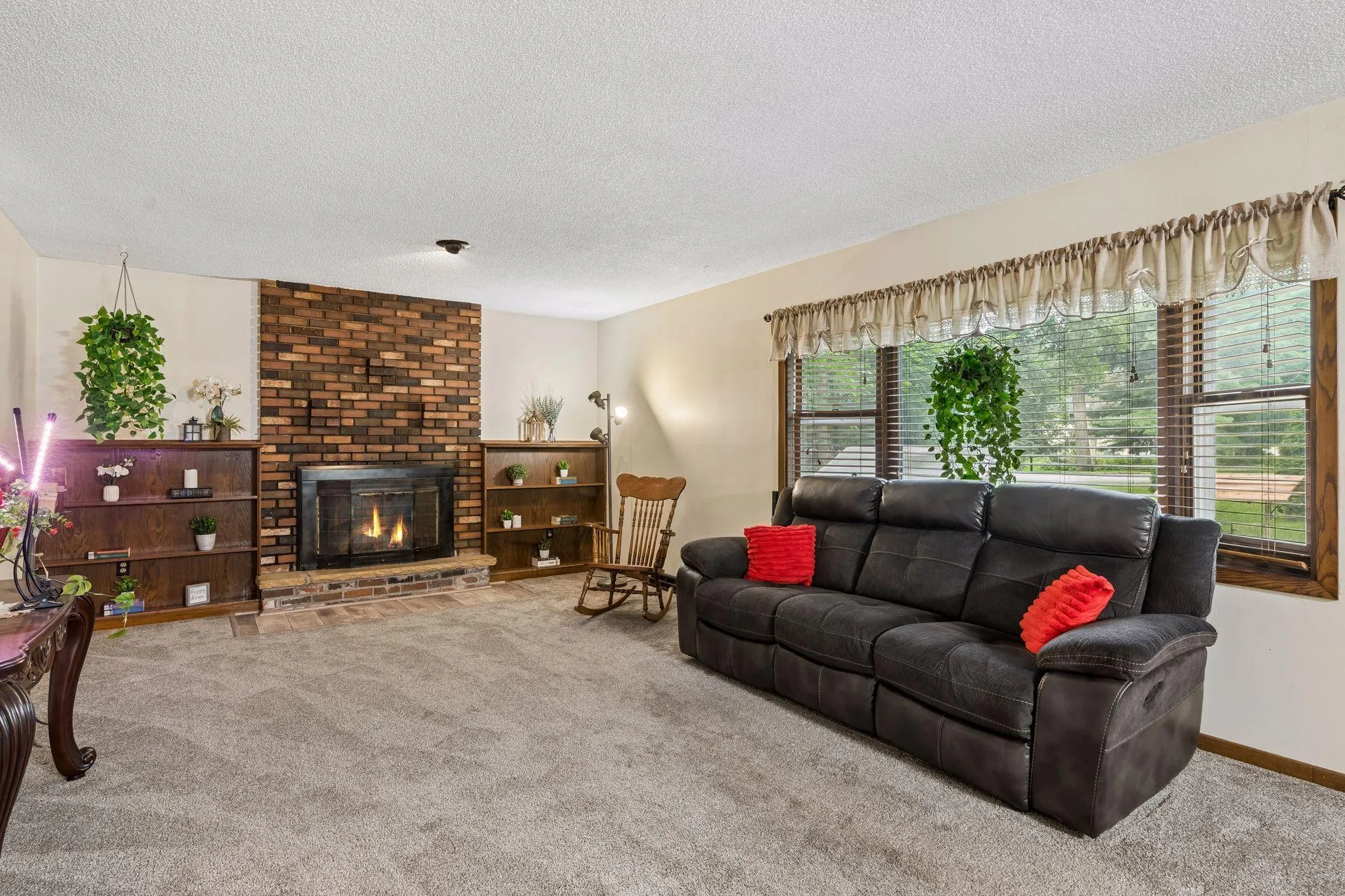 Photo 2 of 3891 N Enchanted Nw Drive