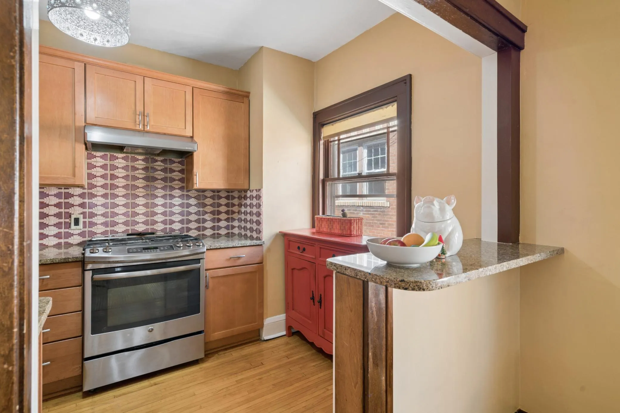 Photo 11 of 3534 Harriet Avenue Unit 4