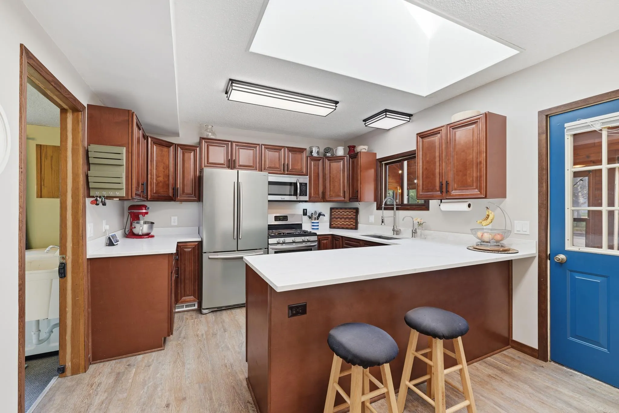 Photo 5 of 401 N Cedar Street