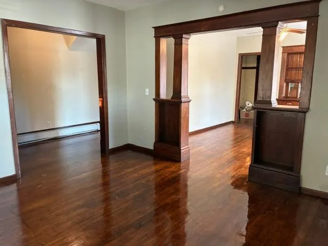 Photo 4 of 776 Aurora Avenue