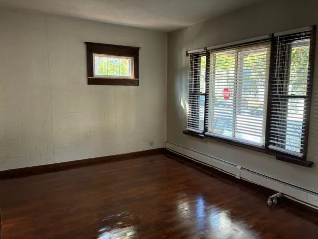 Photo 5 of 776 Aurora Avenue