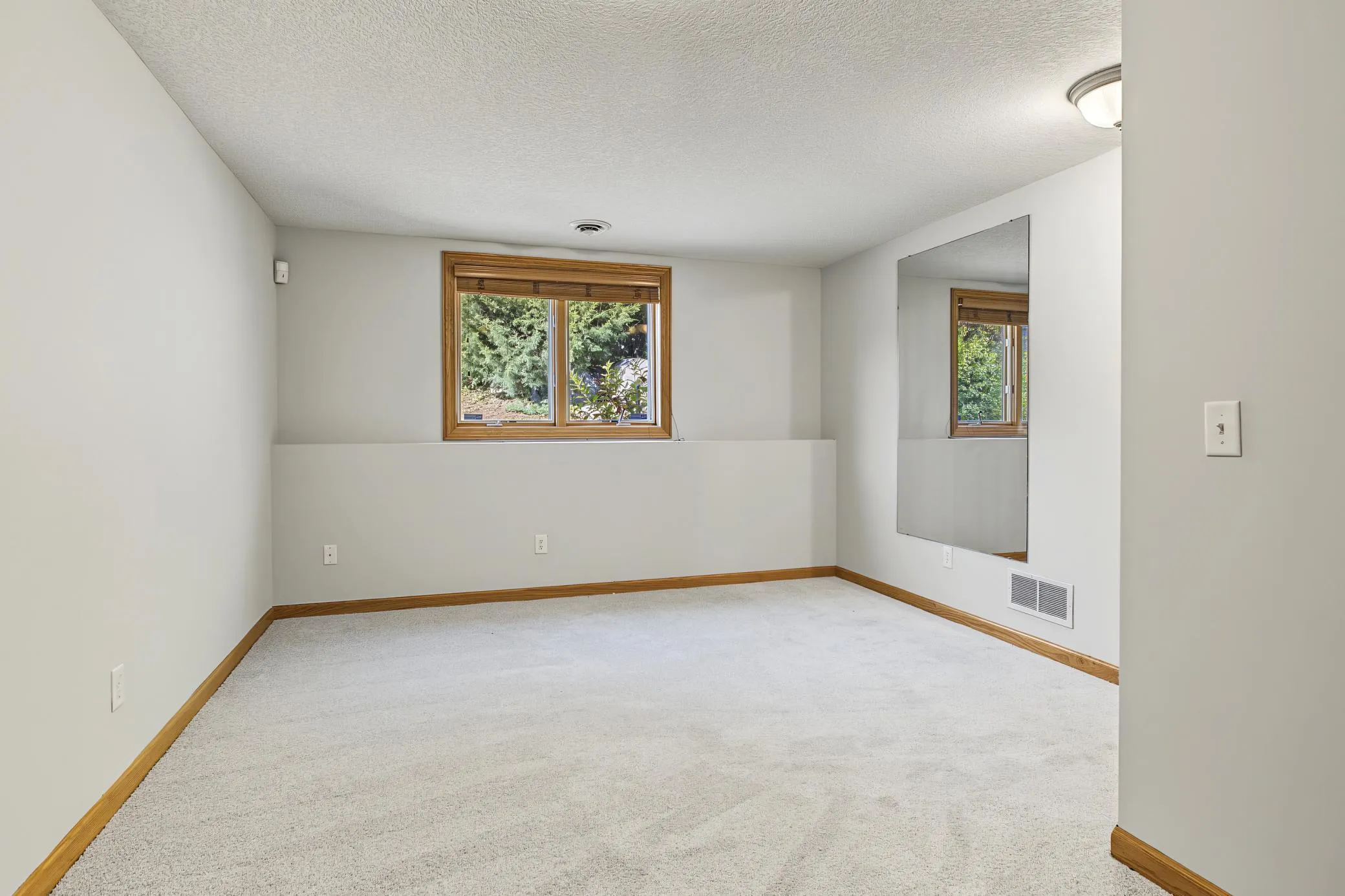 Photo 32 of 18134 Jarl Court