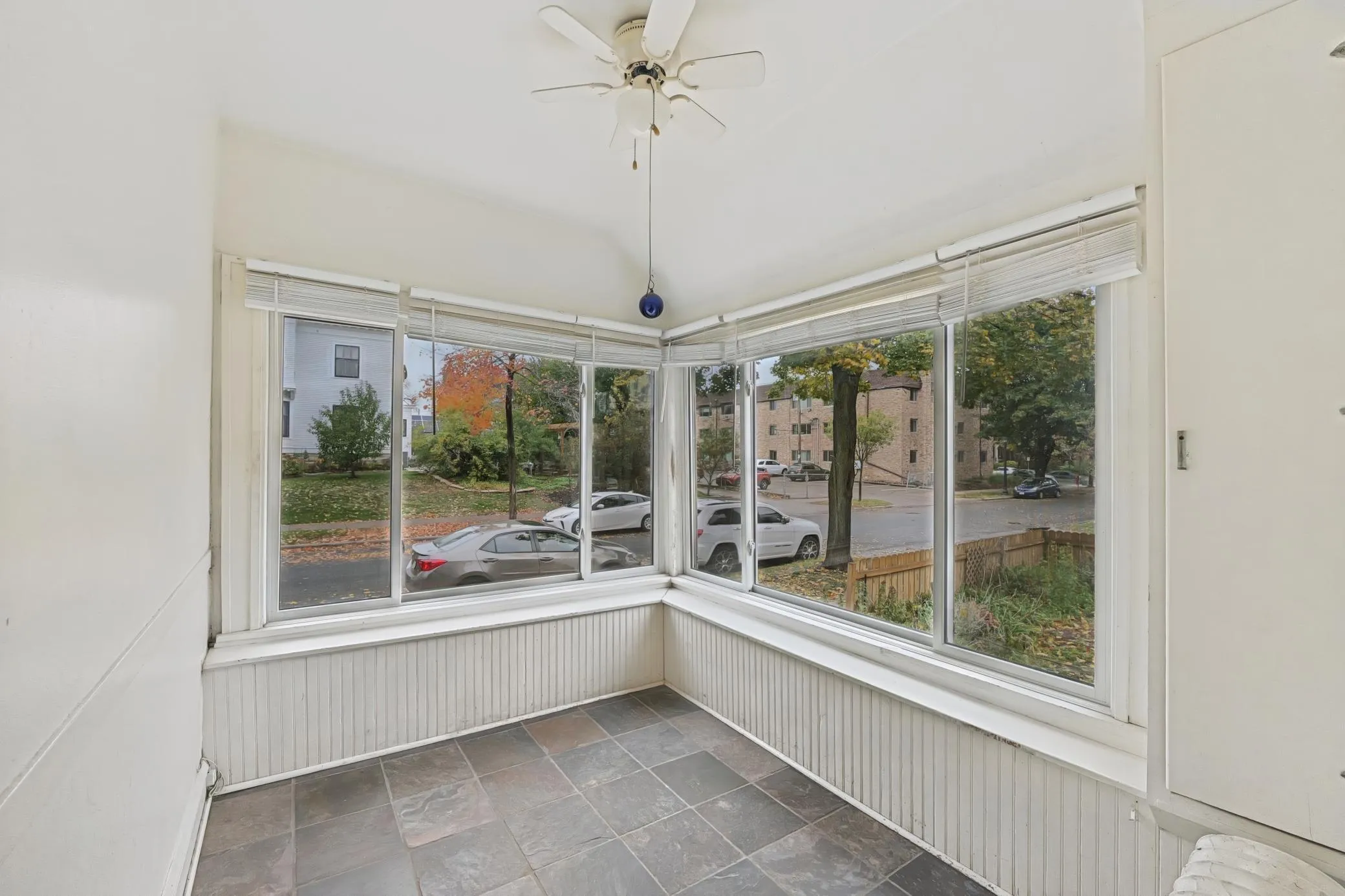 Photo 18 of 2501 Bryant S Avenue