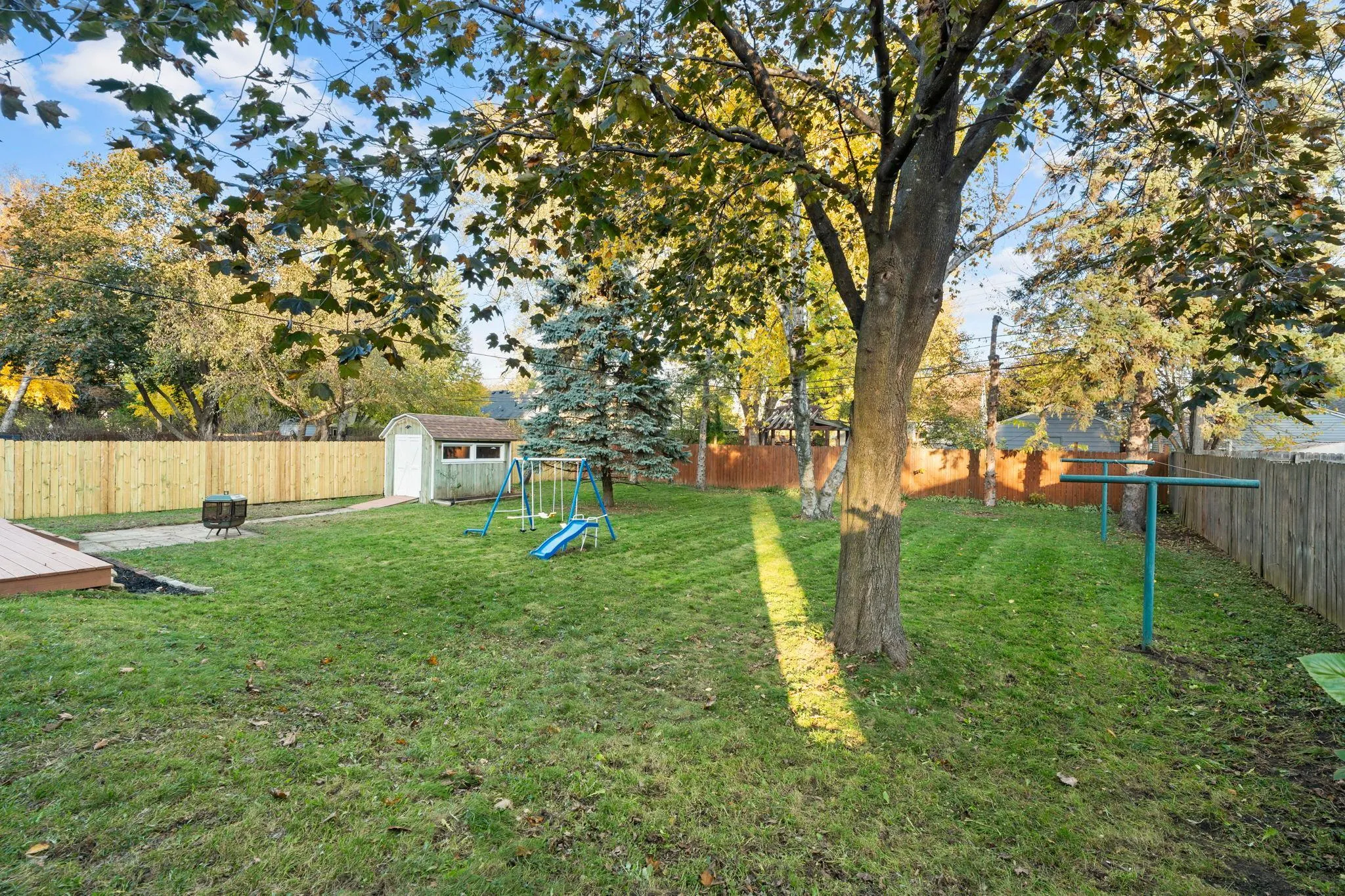 Photo 40 of 4740 Edgewood N Avenue