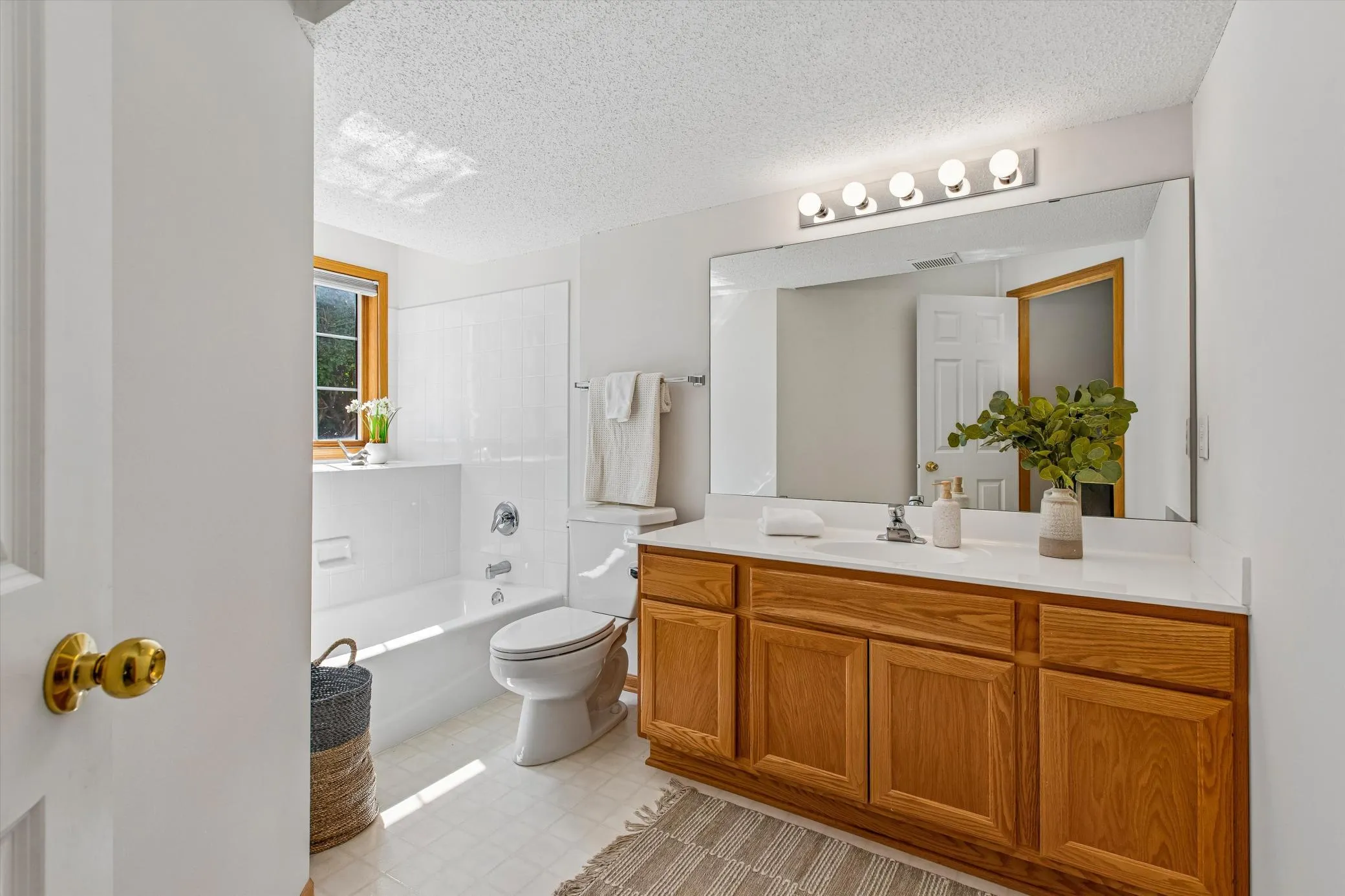 Photo 25 of 808 Winterberry Drive