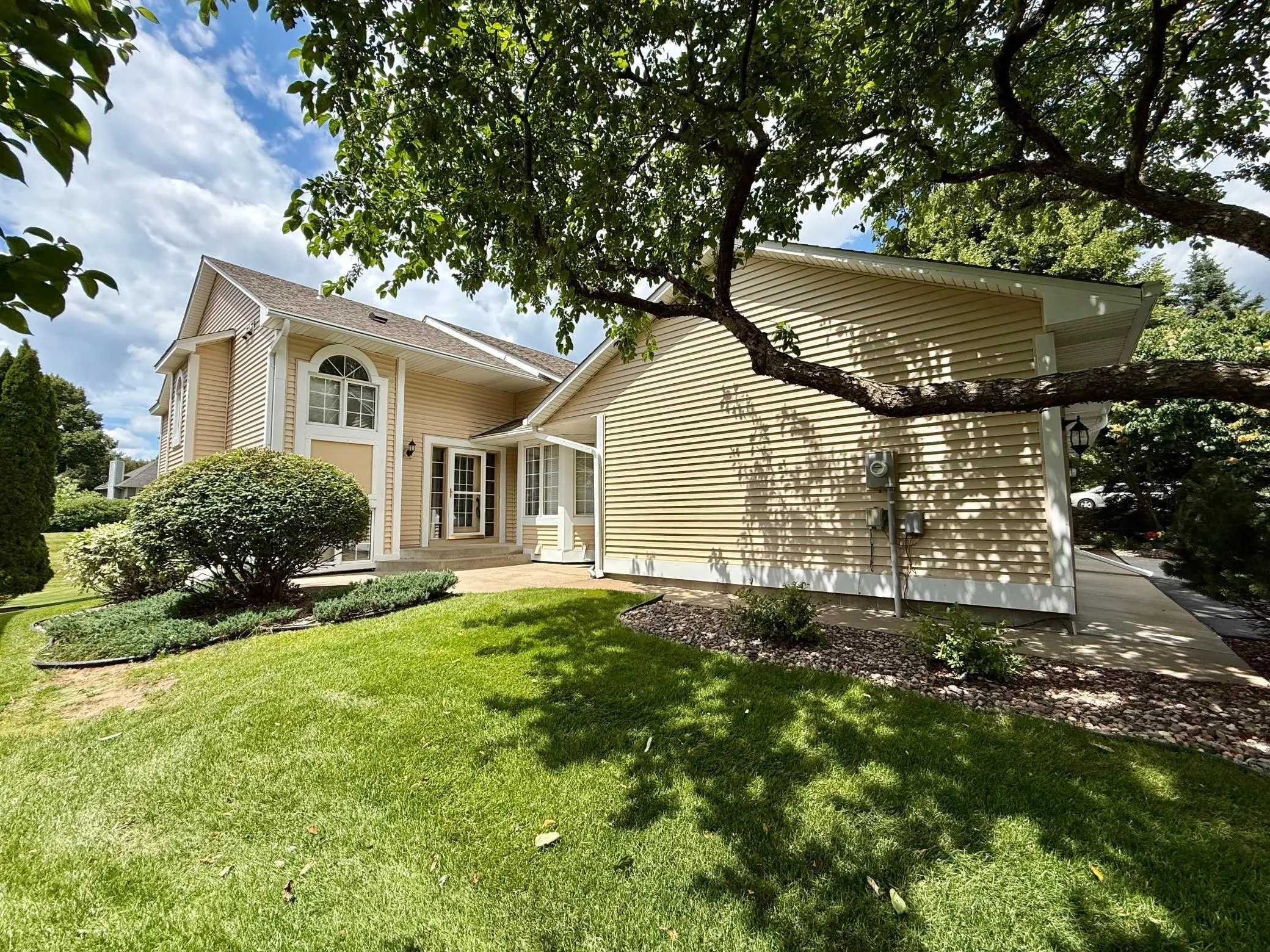 Photo 33 of 808 Winterberry Drive