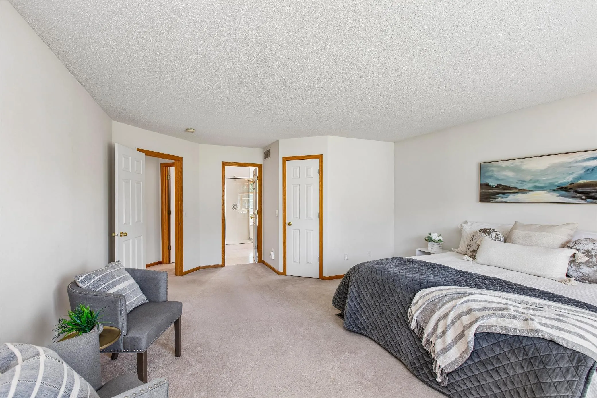 Photo 18 of 808 Winterberry Drive