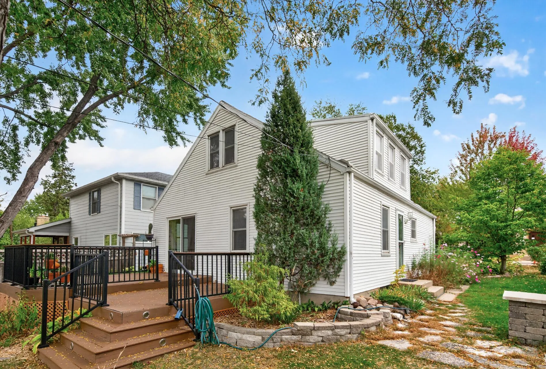 Photo 65 of 242 5th N Avenue