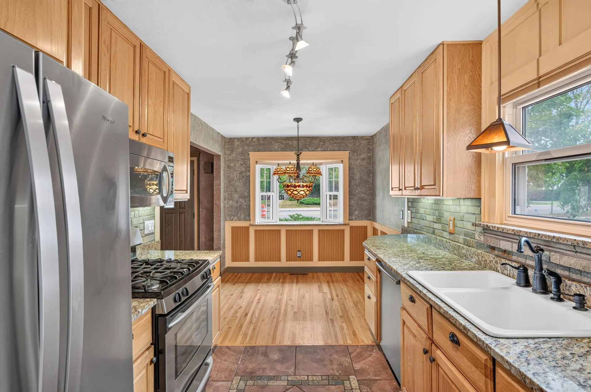Photo 7 of 242 5th N Avenue