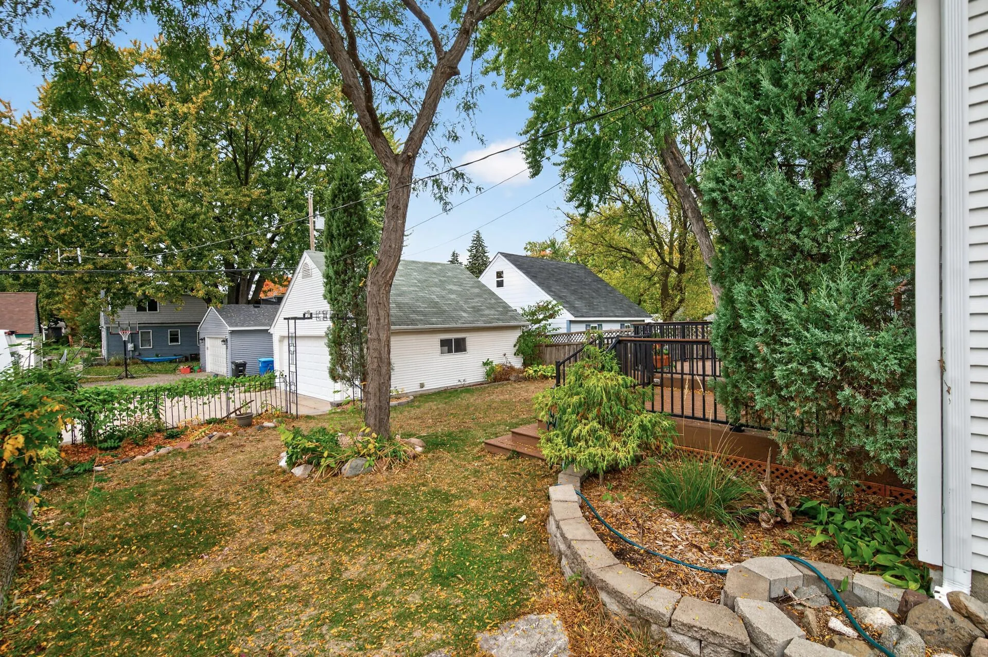 Photo 64 of 242 5th N Avenue