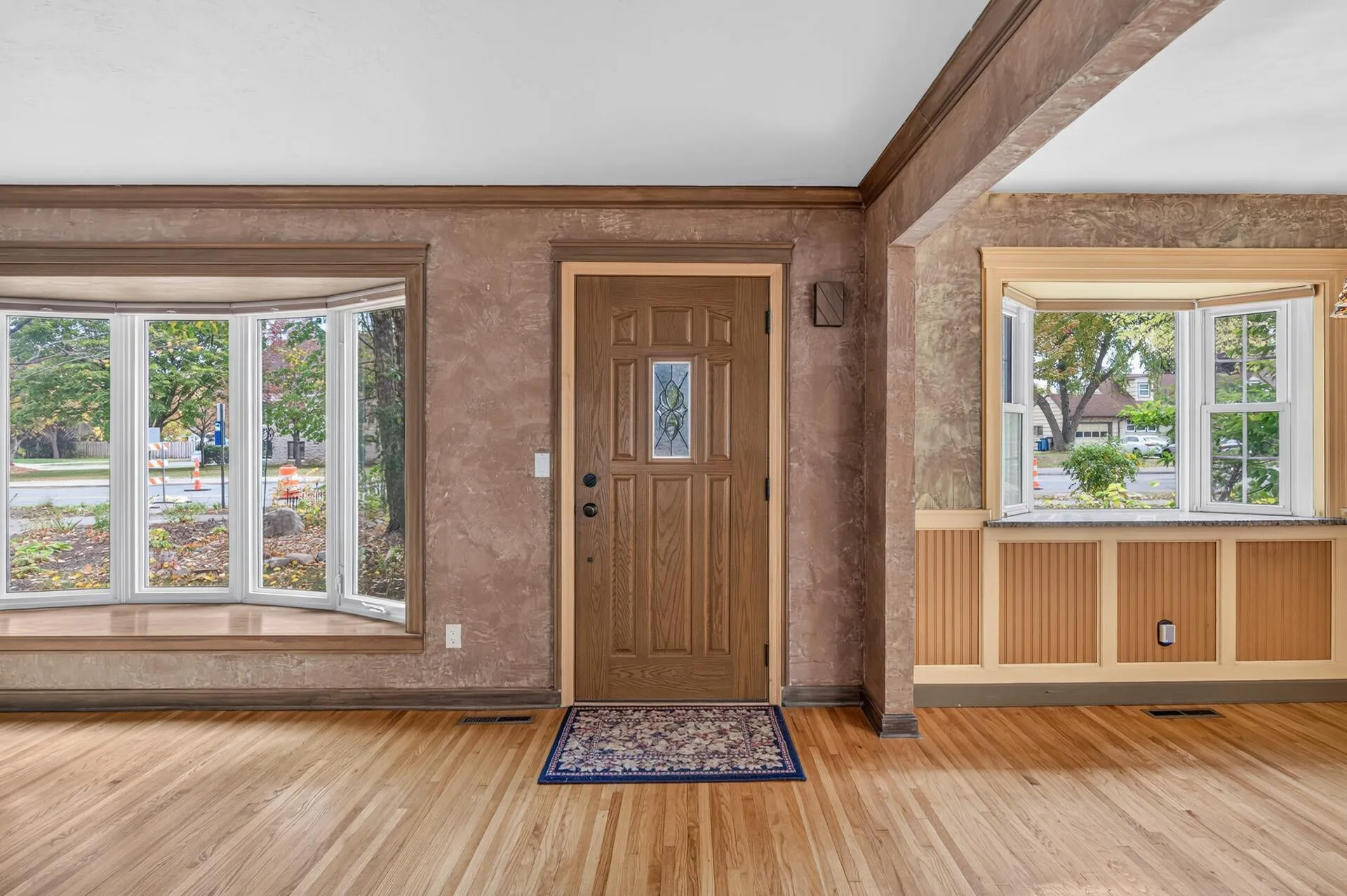Photo 9 of 242 5th N Avenue