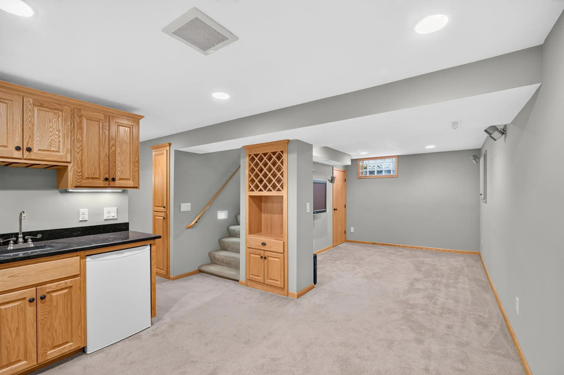 Photo 47 of 242 5th N Avenue