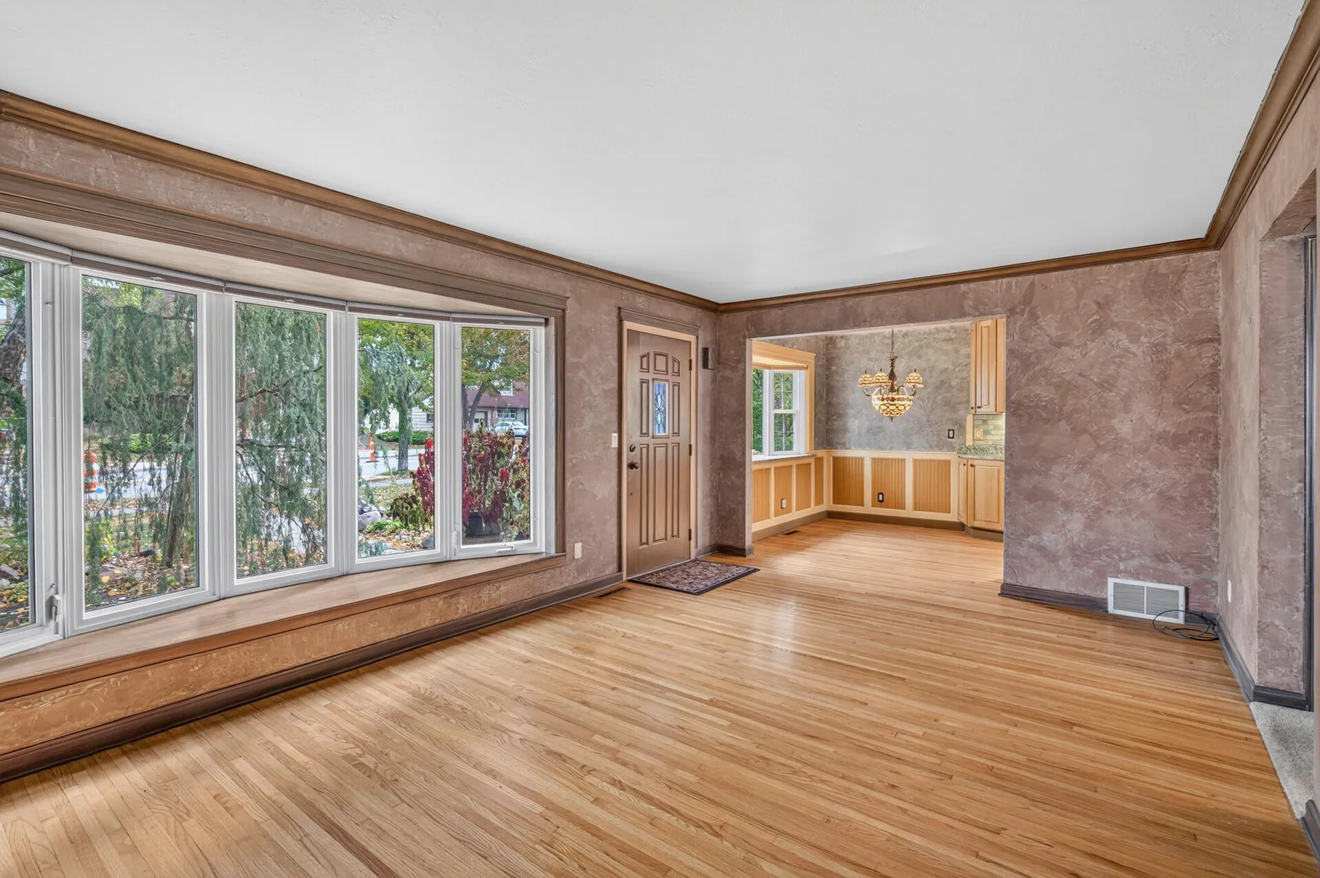 Photo 15 of 242 5th N Avenue