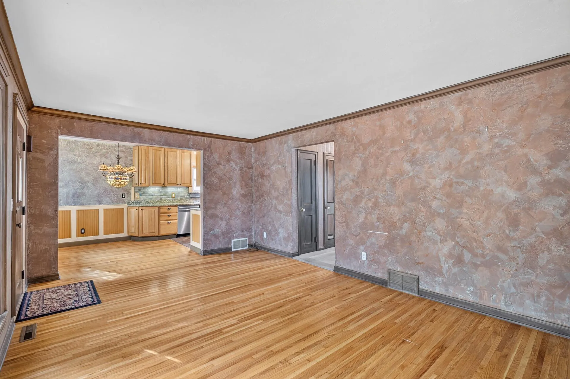 Photo 17 of 242 5th N Avenue