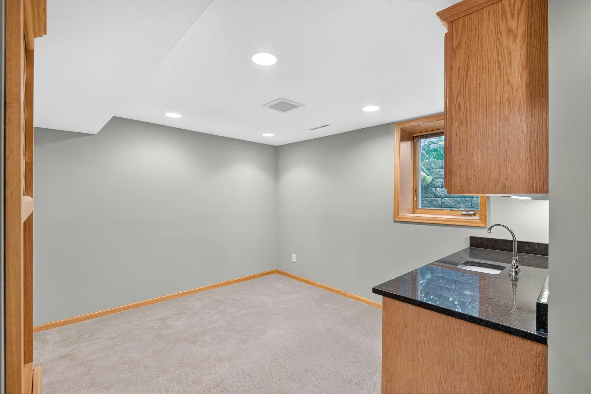 Photo 44 of 242 5th N Avenue