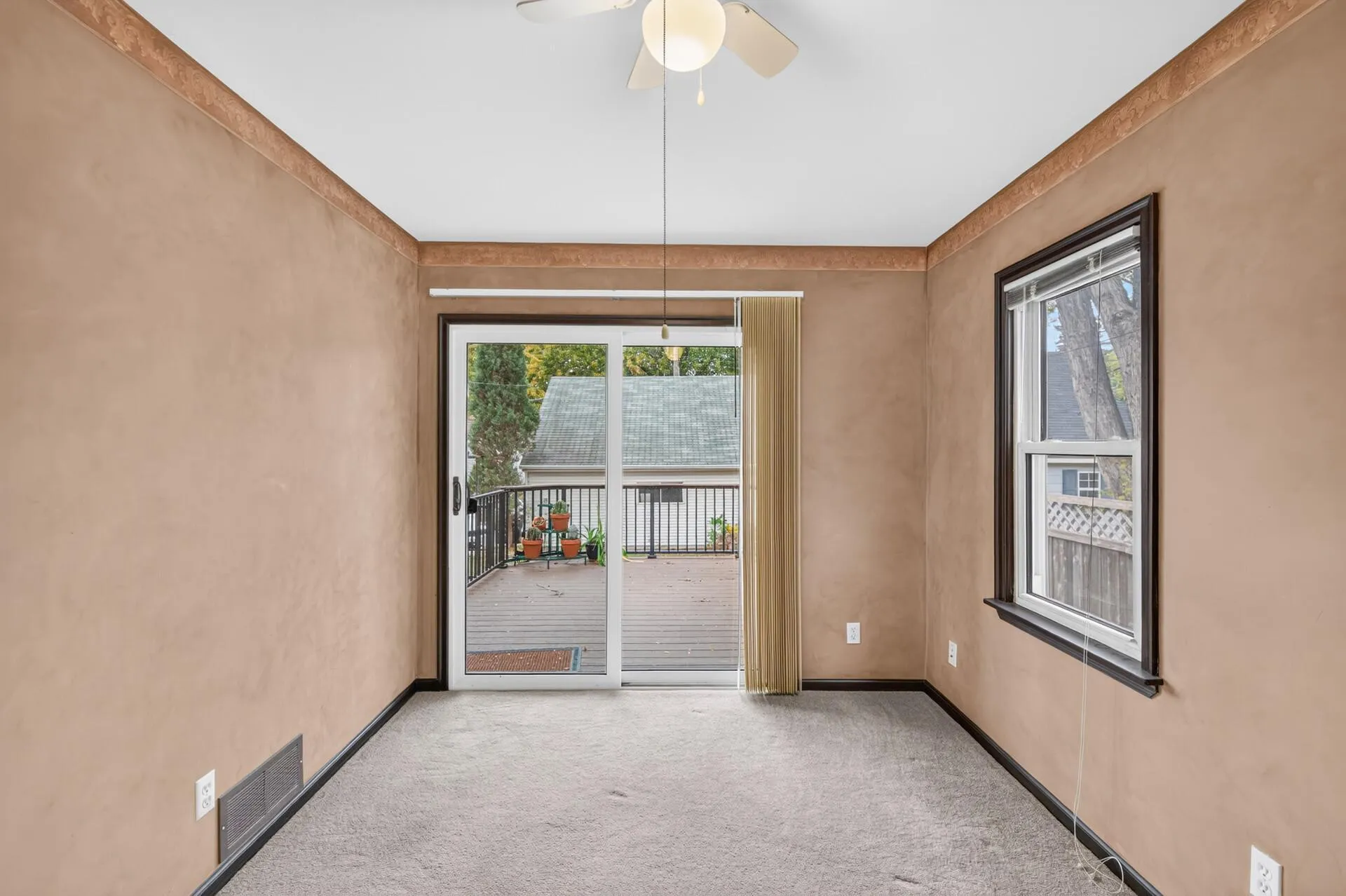 Photo 24 of 242 5th N Avenue
