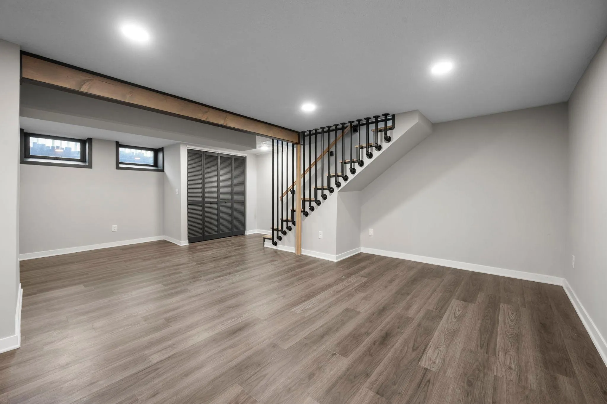 Photo 42 of 914 W 82nd Street