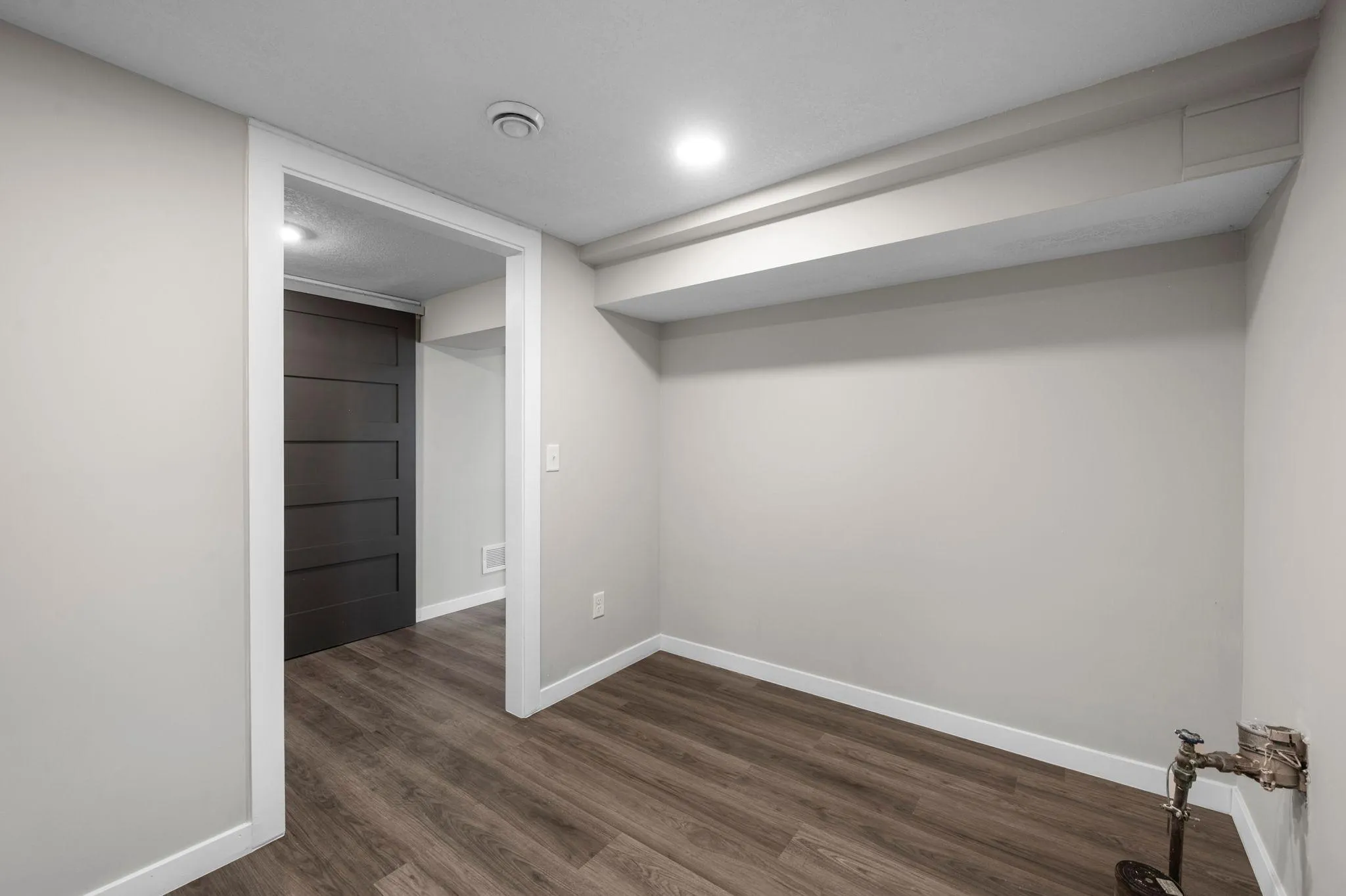 Photo 51 of 914 W 82nd Street