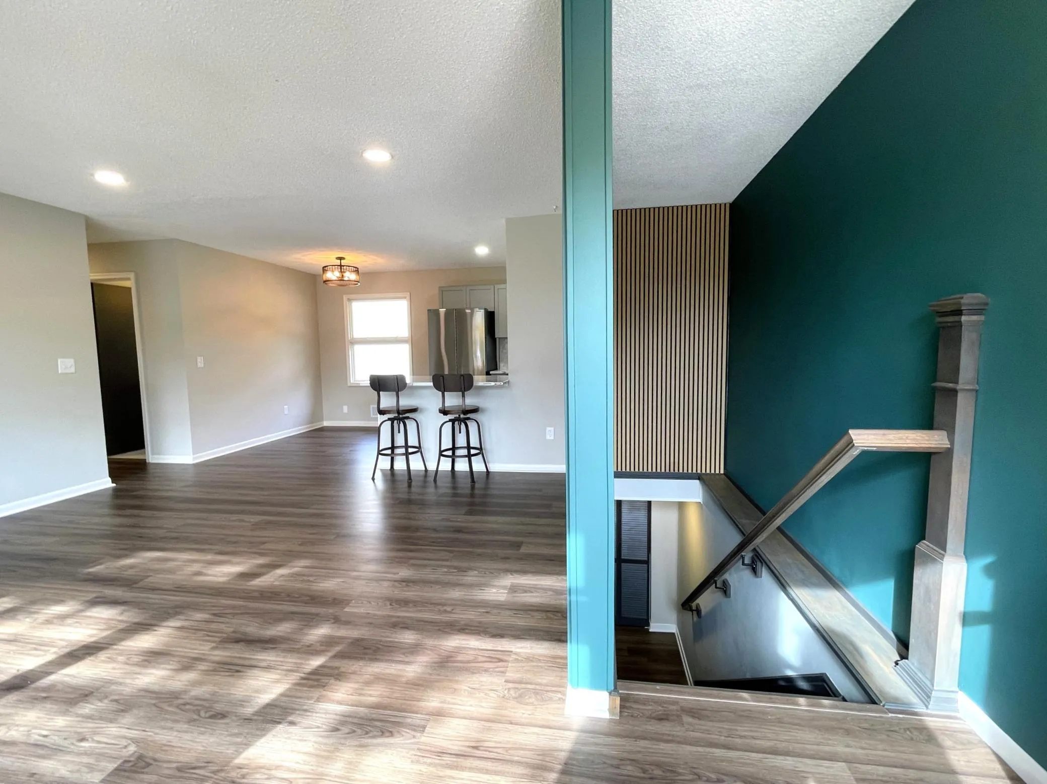 Photo 7 of 914 W 82nd Street