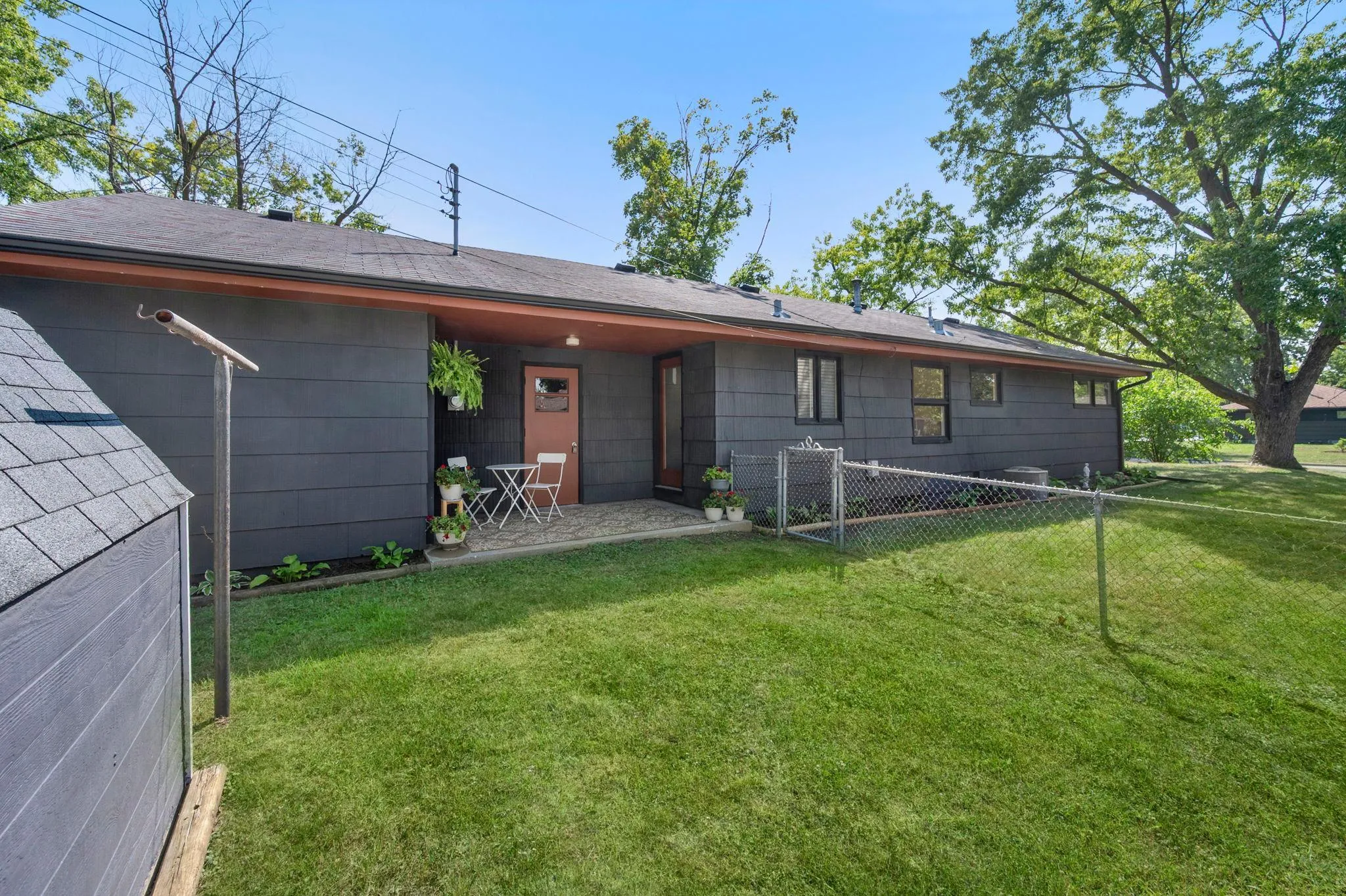 Photo 59 of 914 W 82nd Street