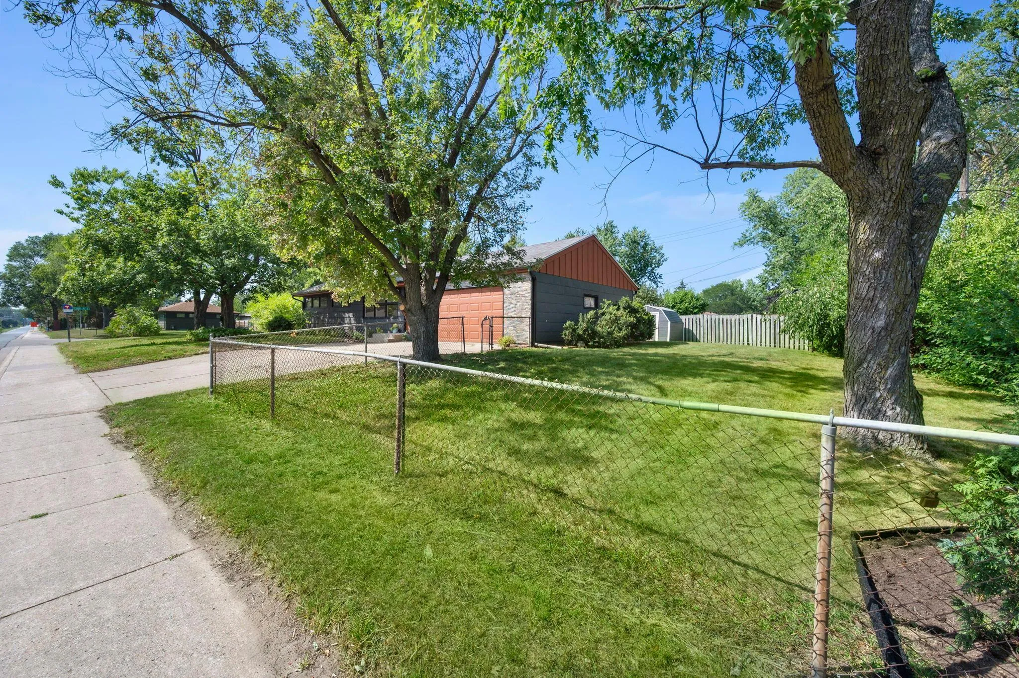 Photo 65 of 914 W 82nd Street