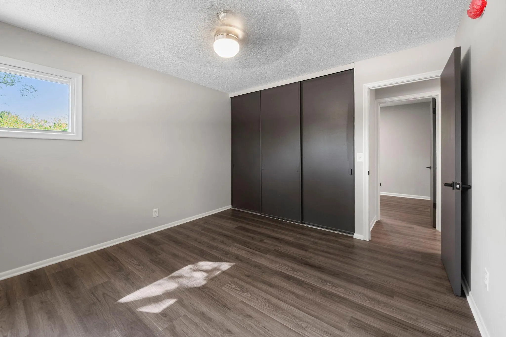 Photo 35 of 914 W 82nd Street
