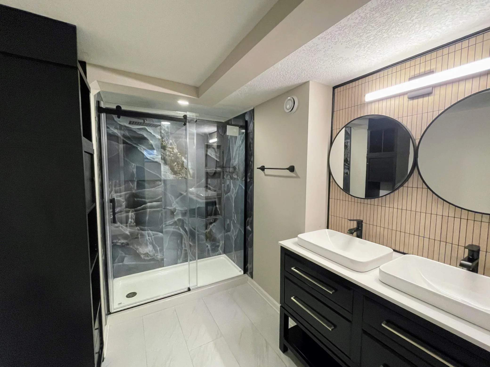 Photo 52 of 914 W 82nd Street