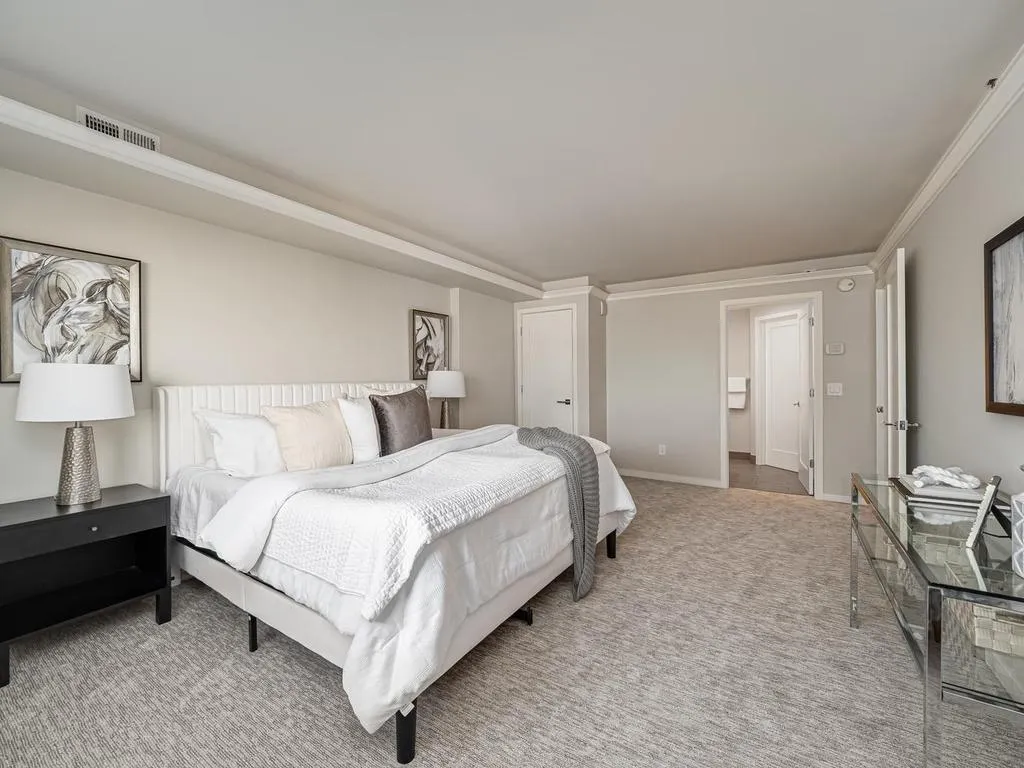 Photo 14 of 1225 Lasalle Avenue Unit 1503