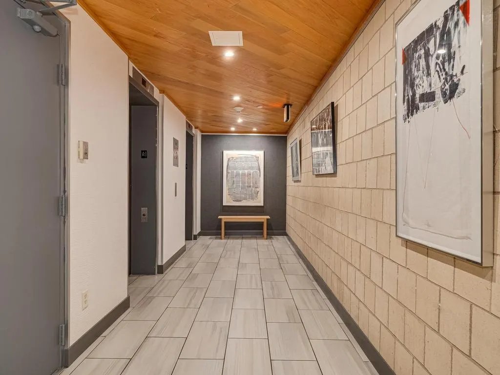 Photo 32 of 1225 Lasalle Avenue Unit 1503