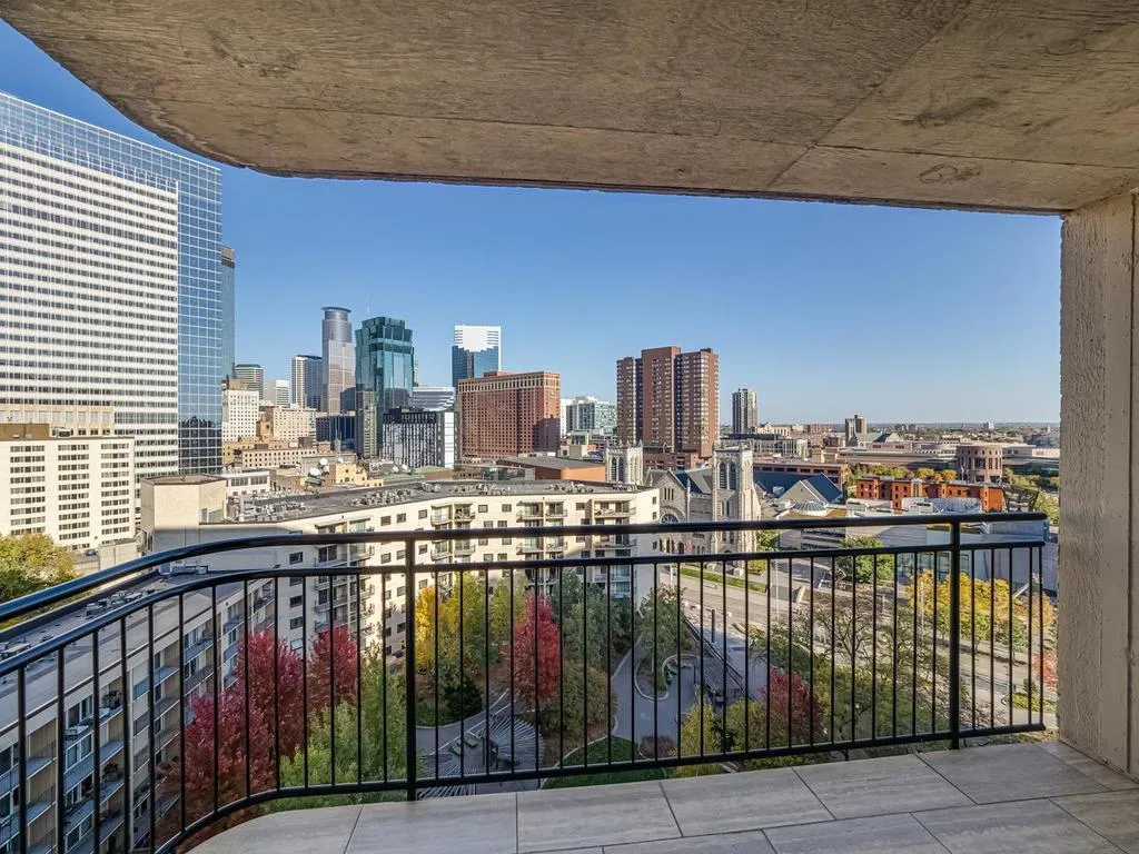 Photo 27 of 1225 Lasalle Avenue Unit 1503