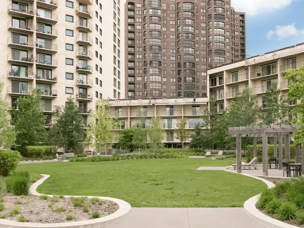 Photo 37 of 1225 Lasalle Avenue Unit 1503