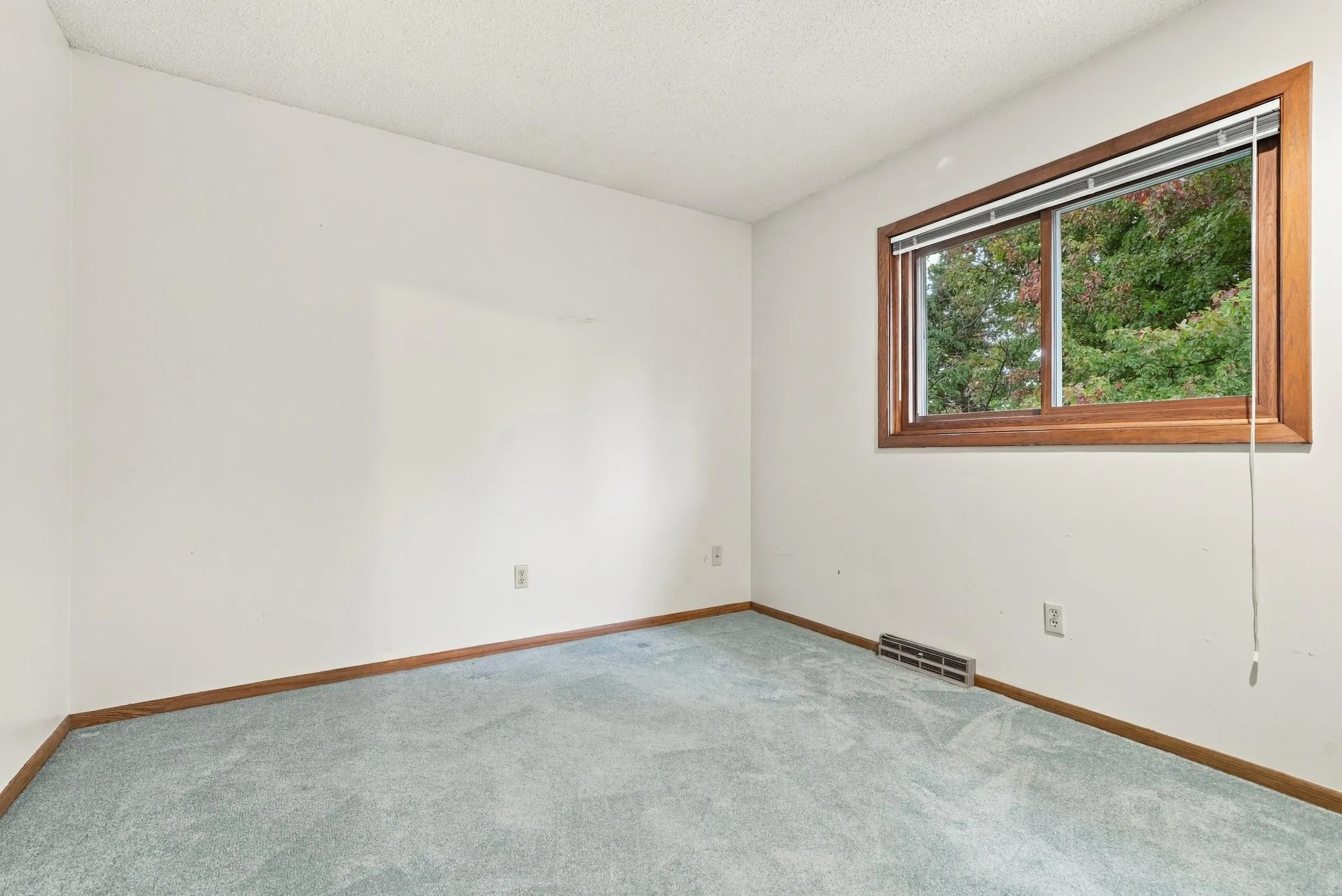 Photo 19 of 600 Chicago Drive