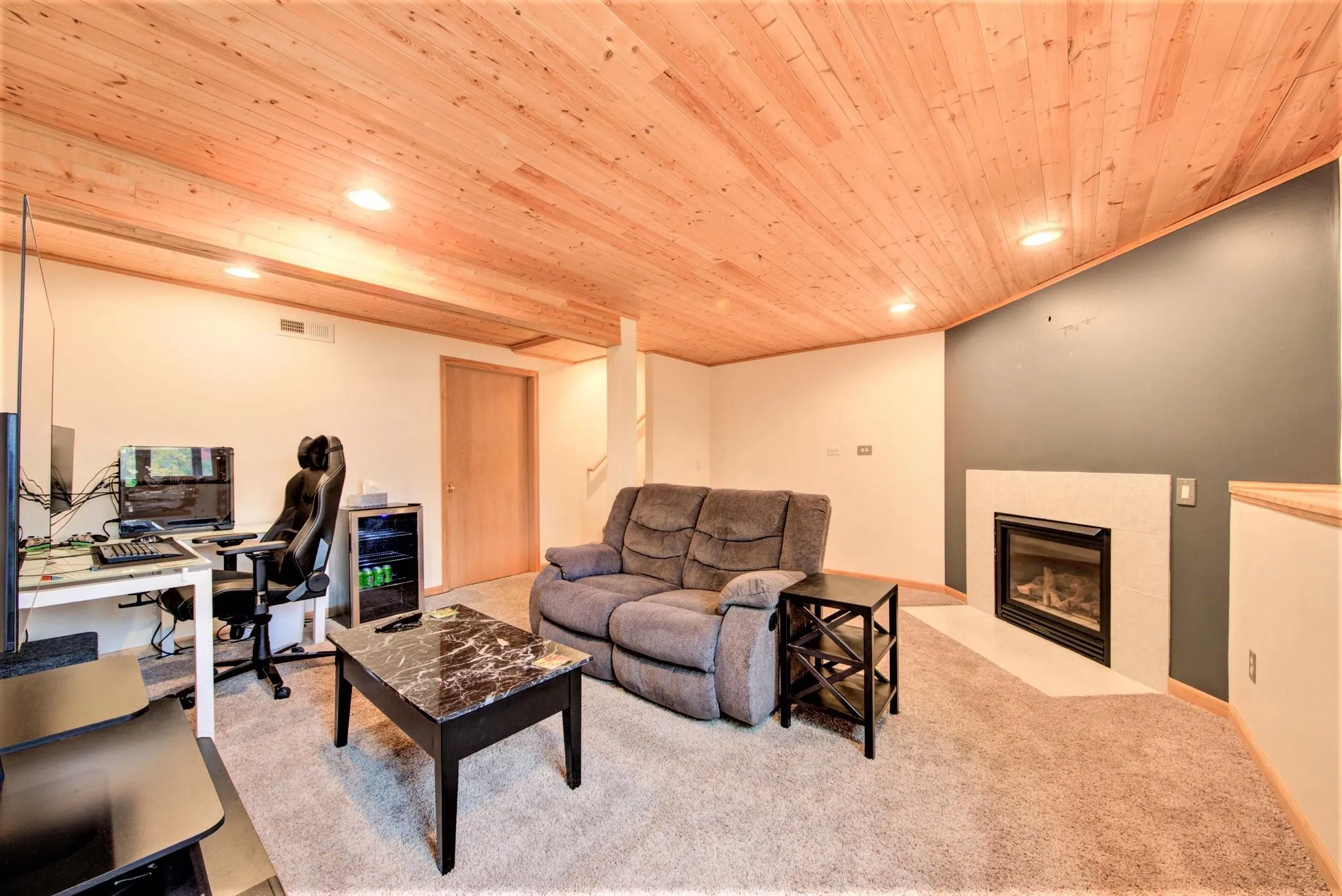 Photo 11 of 13259 Owatonna Ne Court