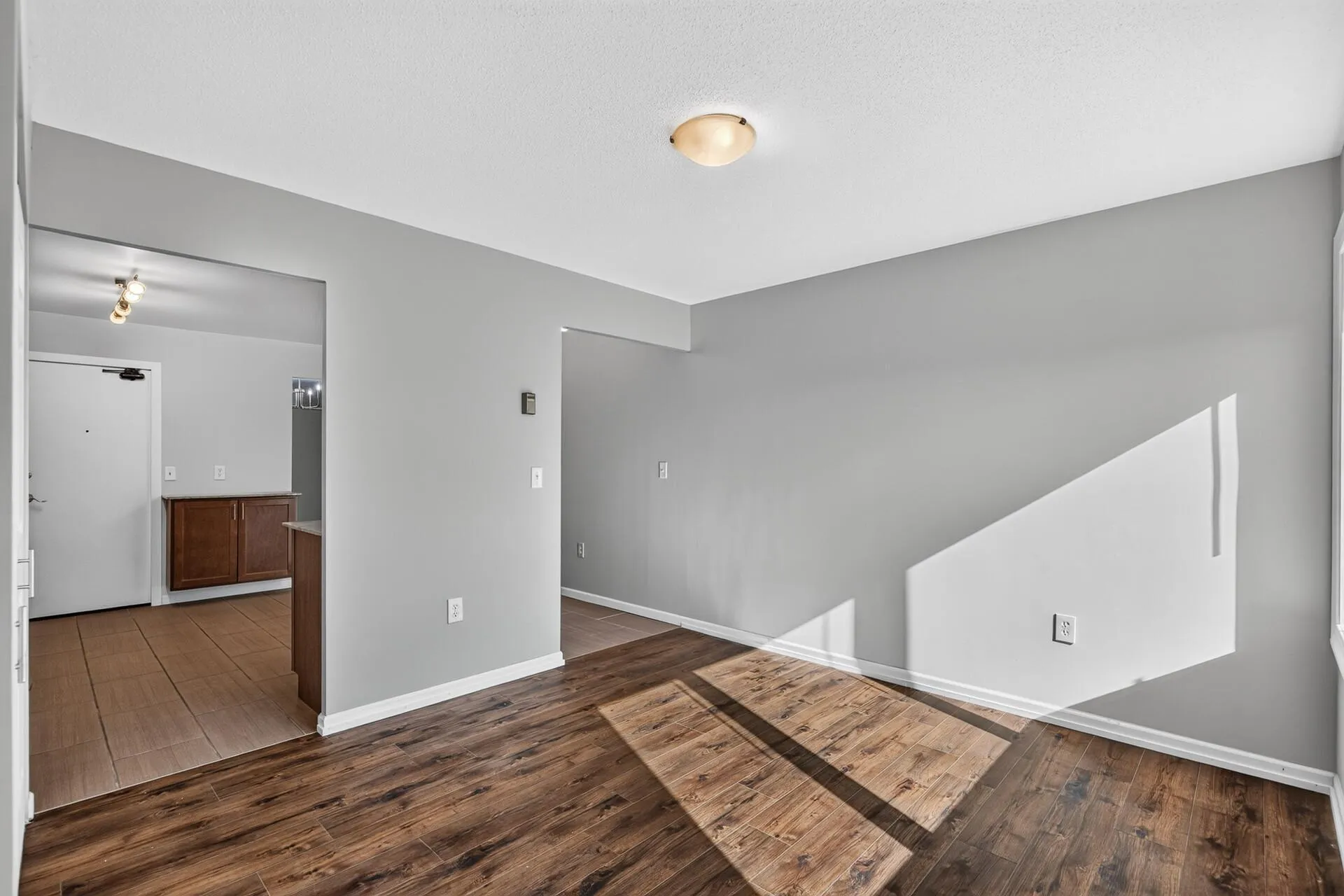 Photo 17 of 6450 York S Avenue Unit 500