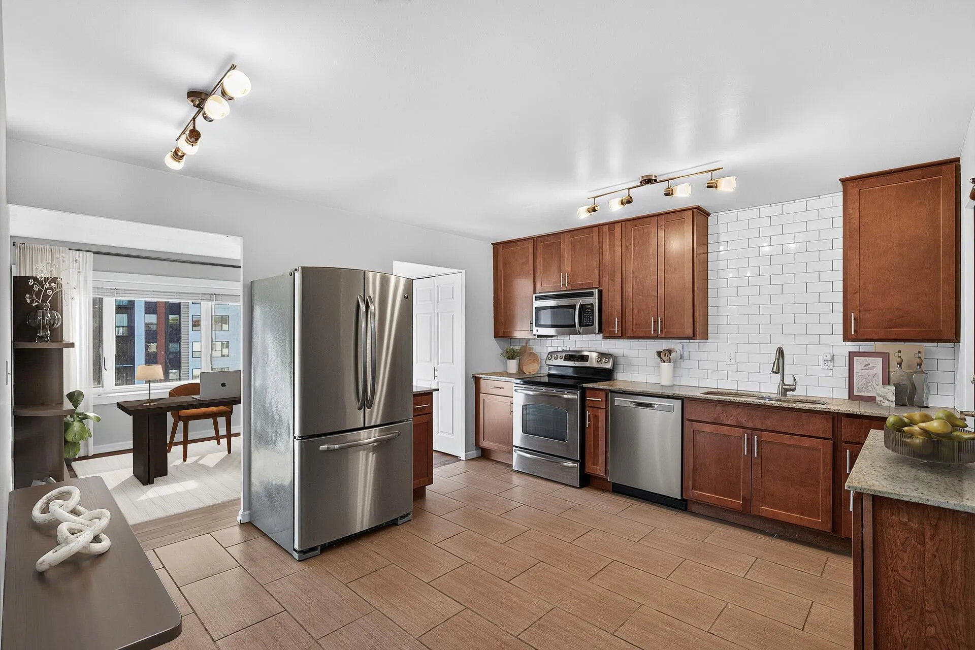 Photo 3 of 6450 York S Avenue Unit 500
