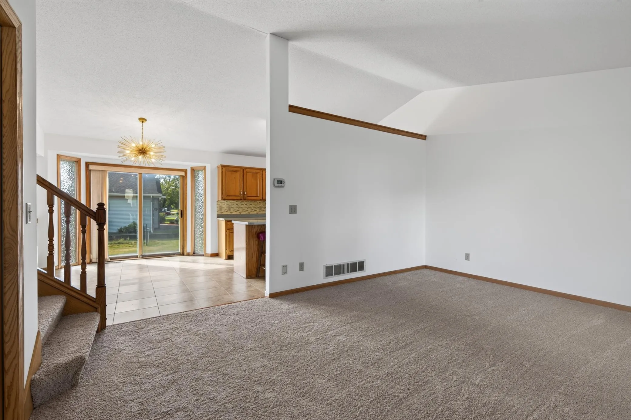 Photo 6 of 12380 Goodhue Ne Street