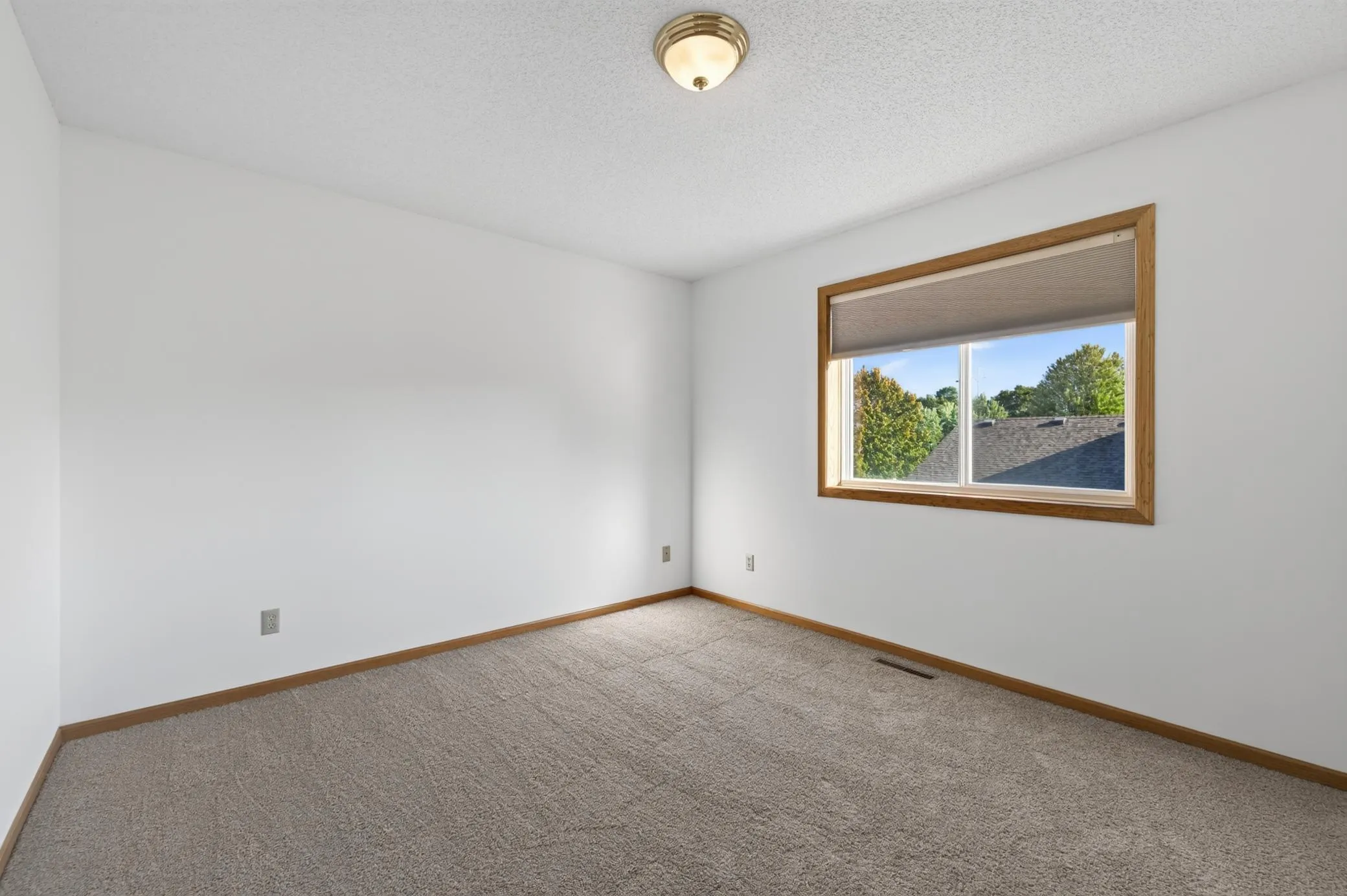 Photo 24 of 12380 Goodhue Ne Street