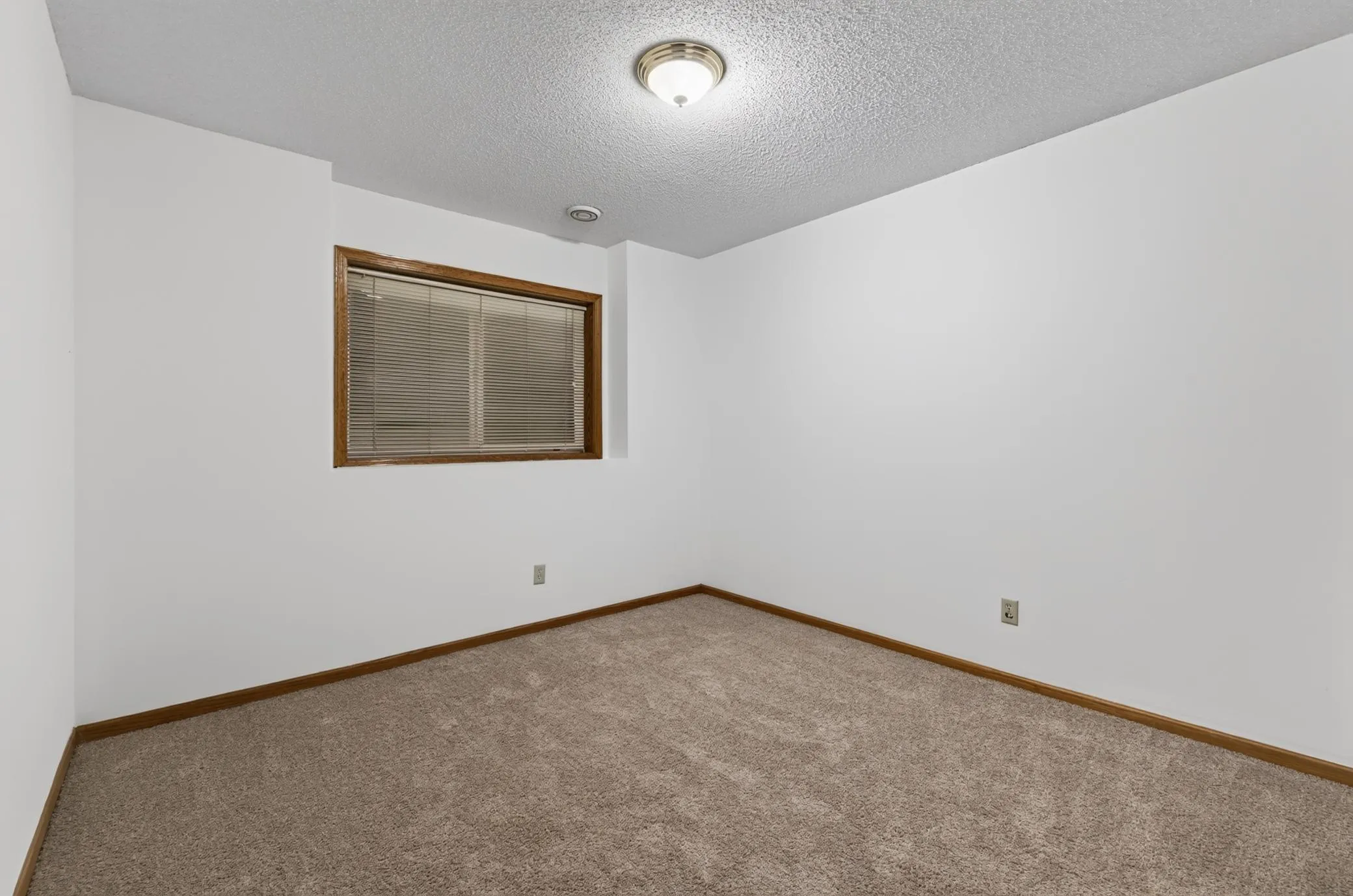 Photo 34 of 12380 Goodhue Ne Street