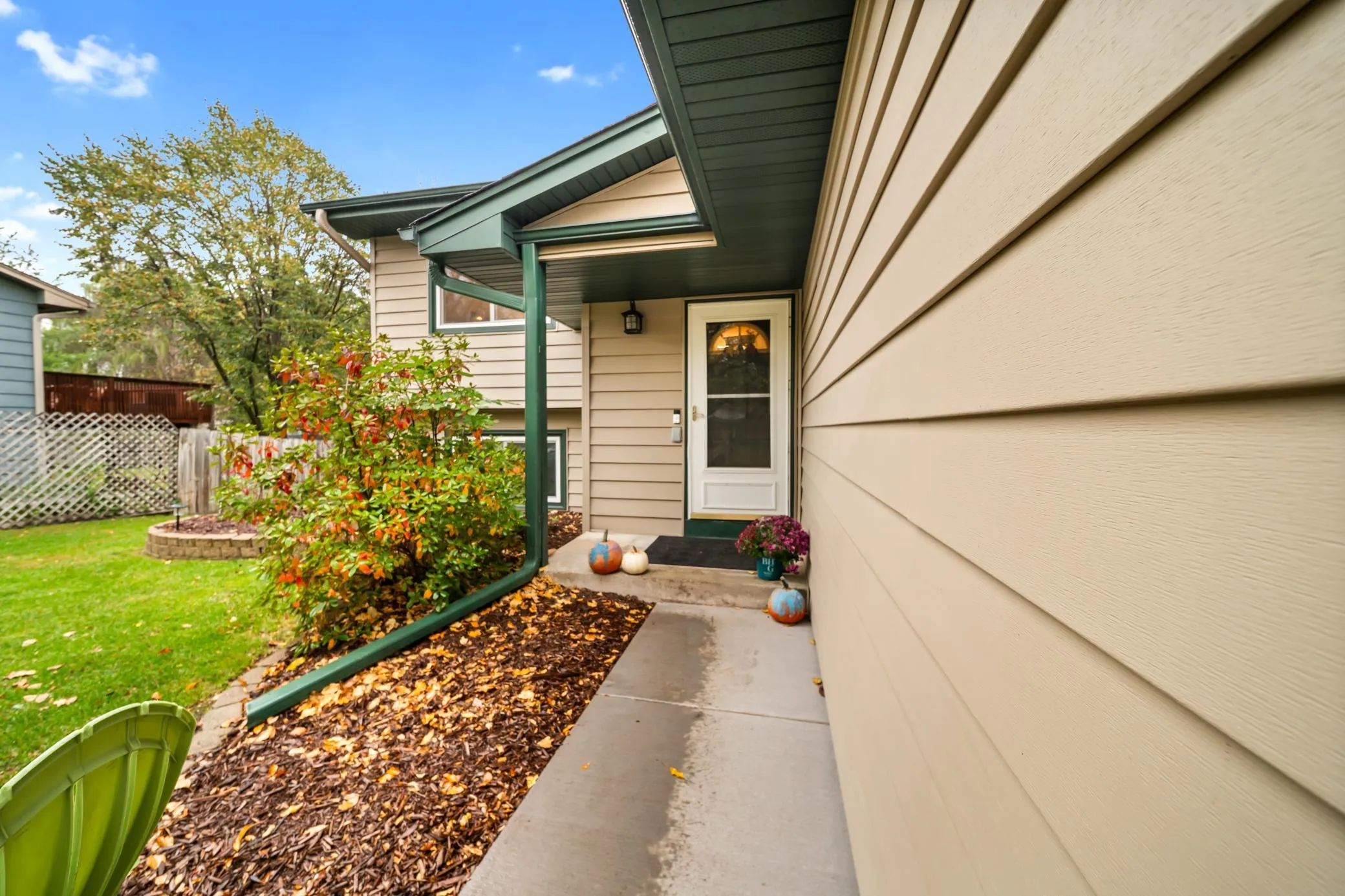 Photo 4 of 12848 Belle Aire Drive