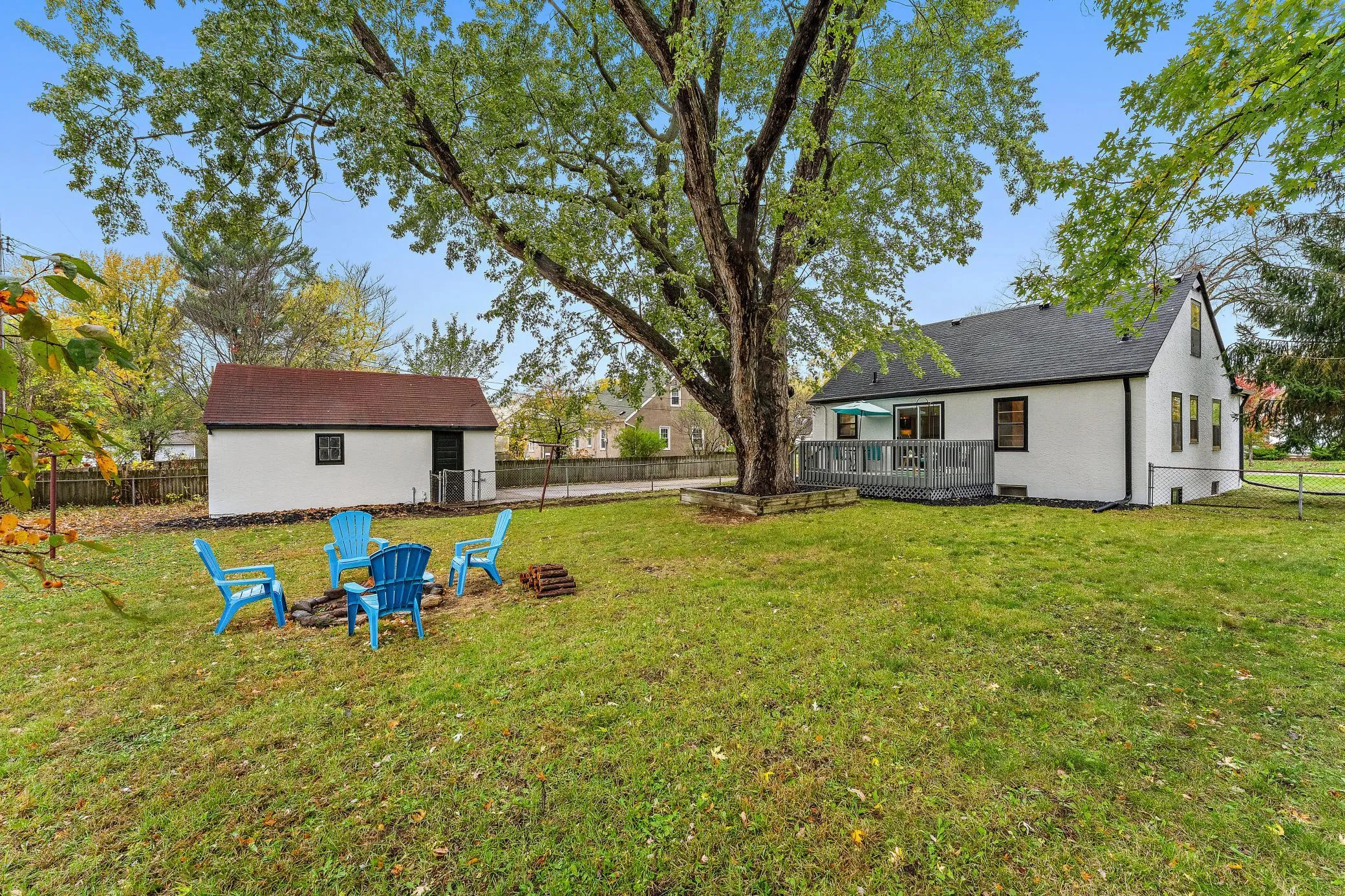 Photo 18 of 940 Grandview W Avenue