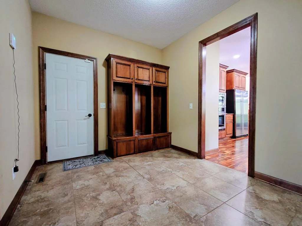 Photo 29 of 18658 Ponderosa Court